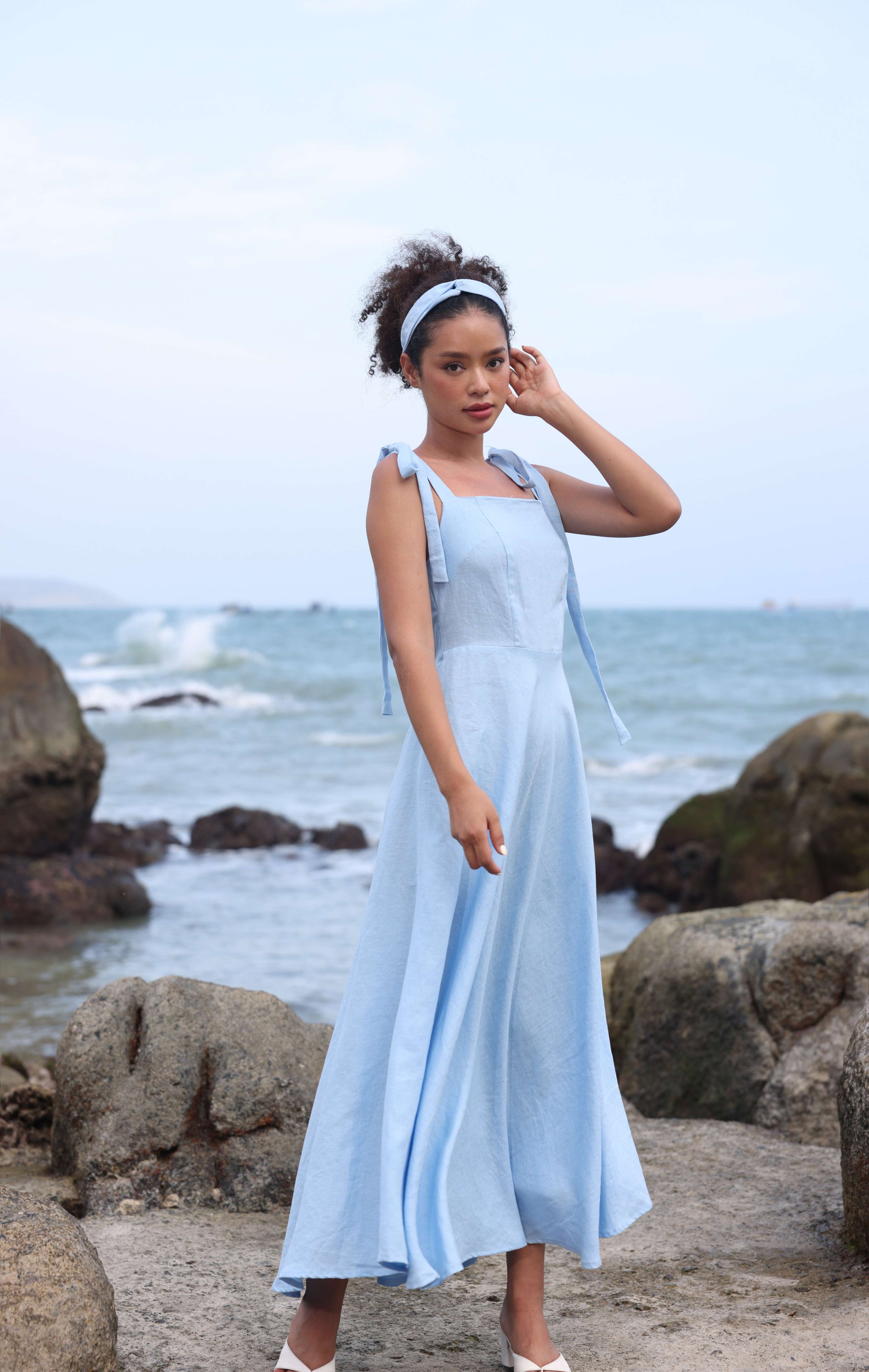 Adjustable strap linen dress