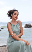 Backless linen dress