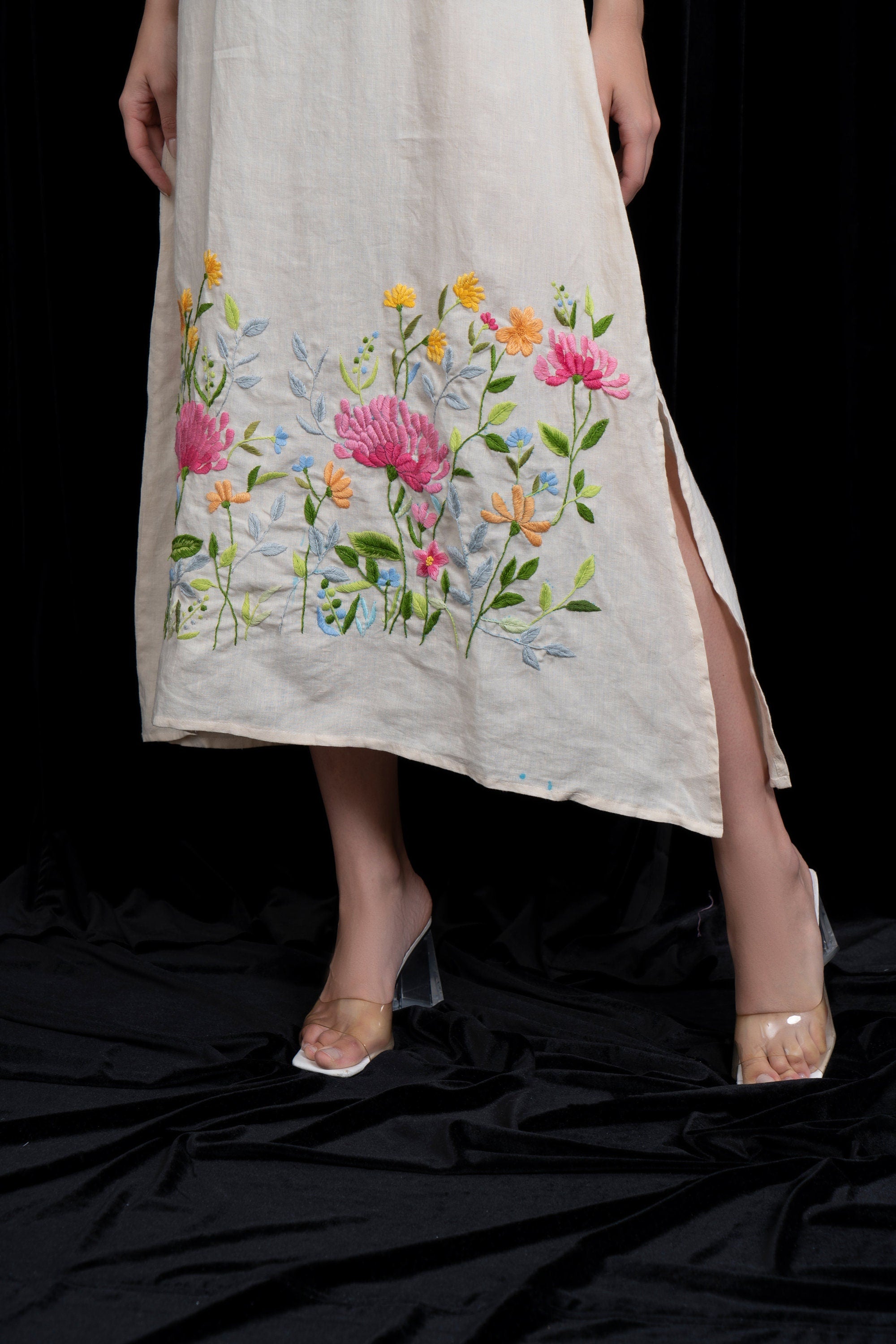 Boho linen embroidered dress