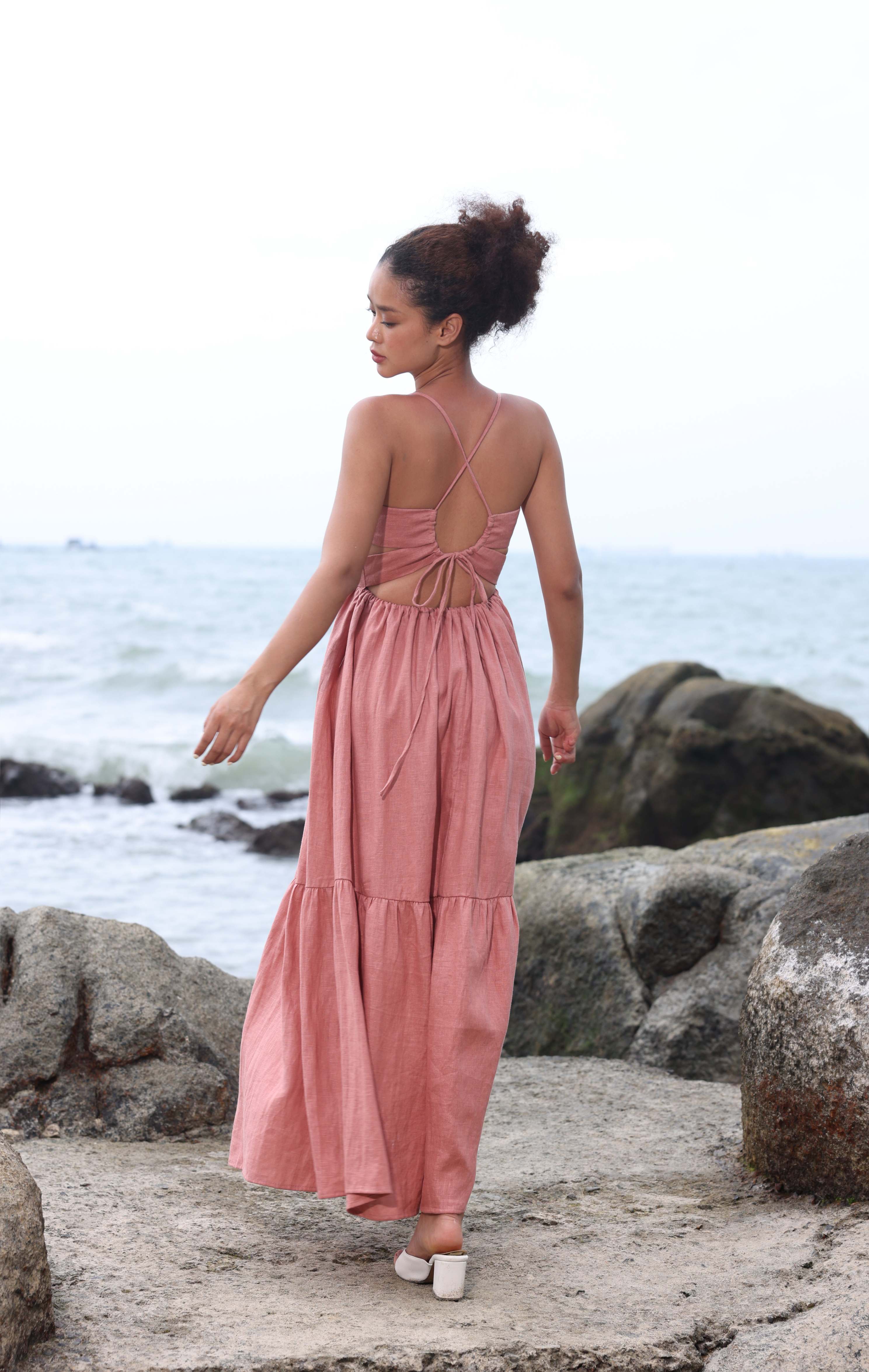 Criss cross back linen dress