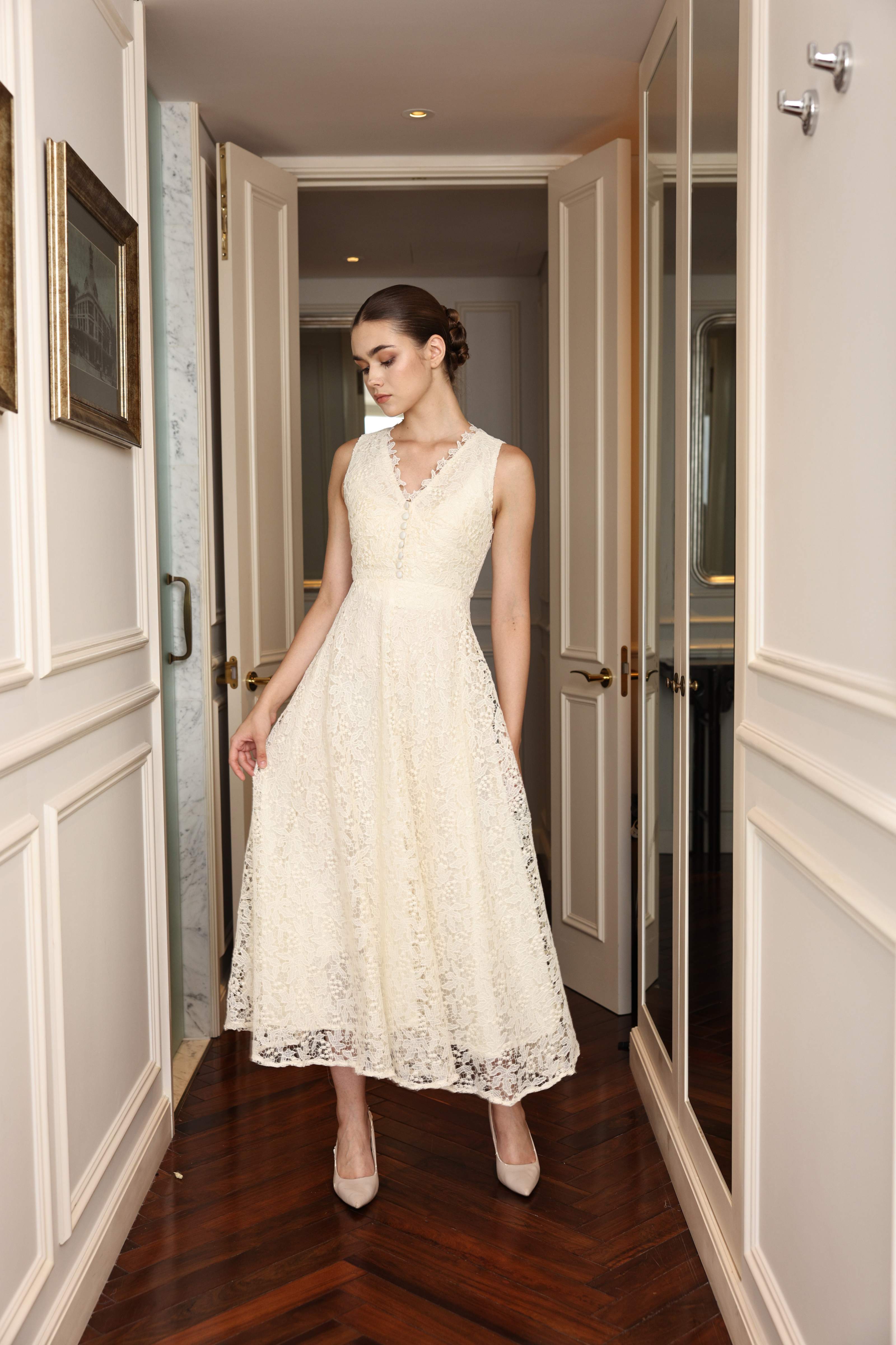 Ivory sleeveless lace dress