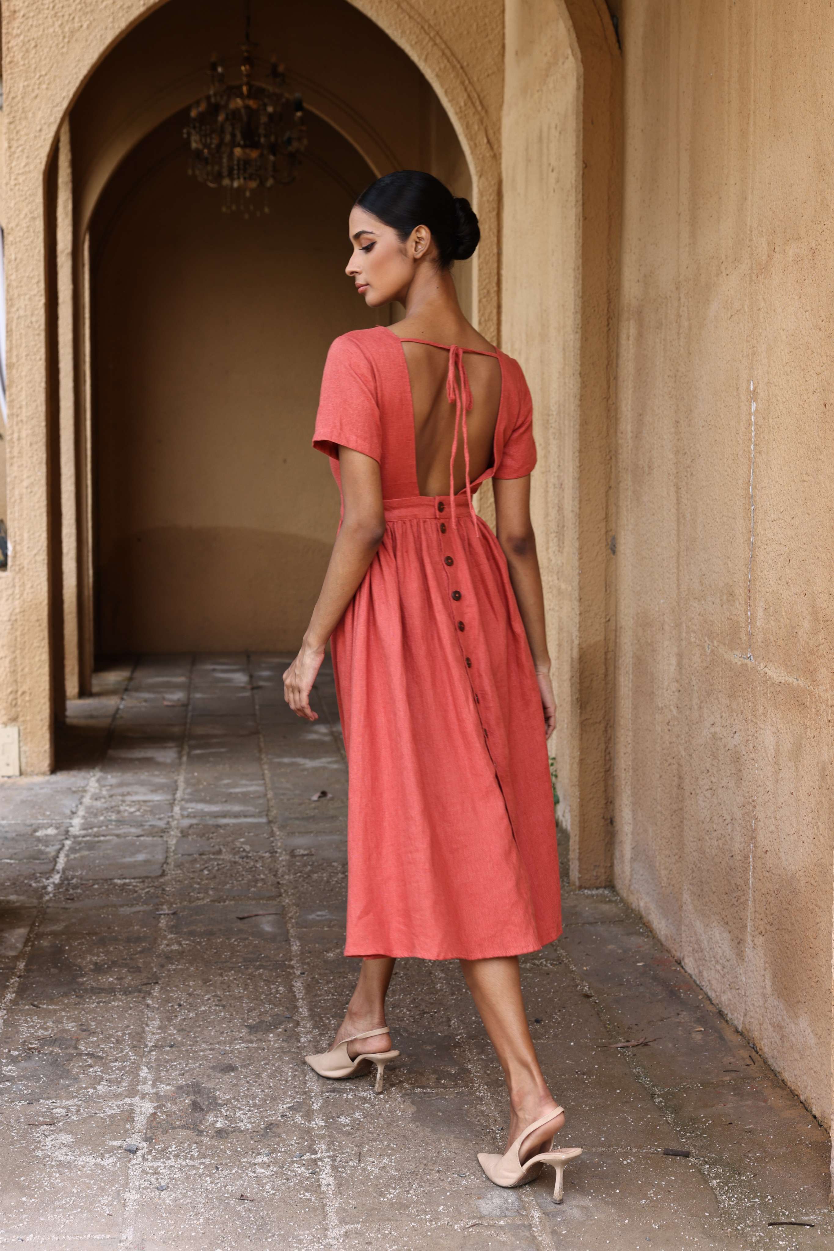 Linen open-back midi dress
