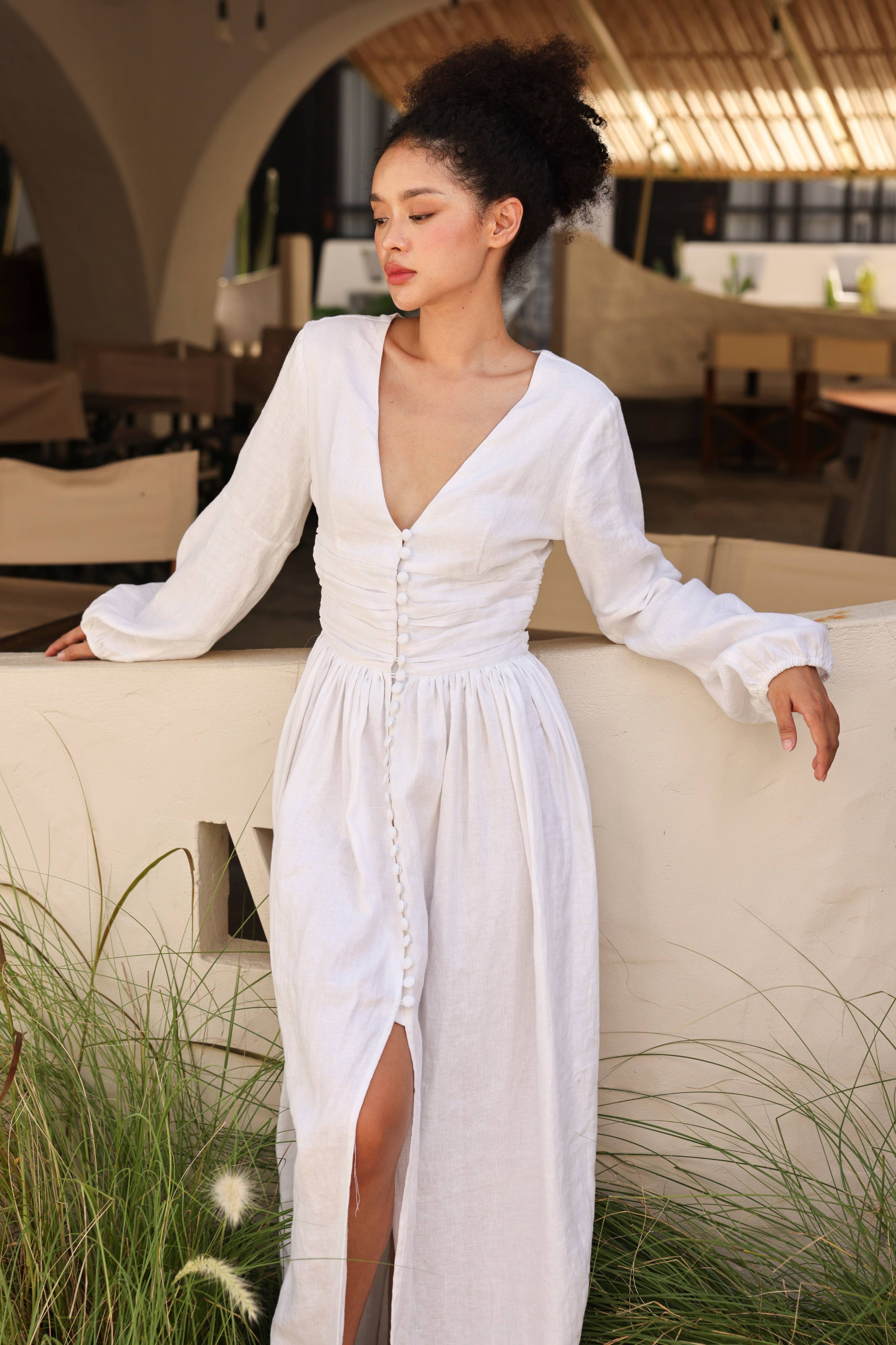 Long sleeve V-neck linen dress