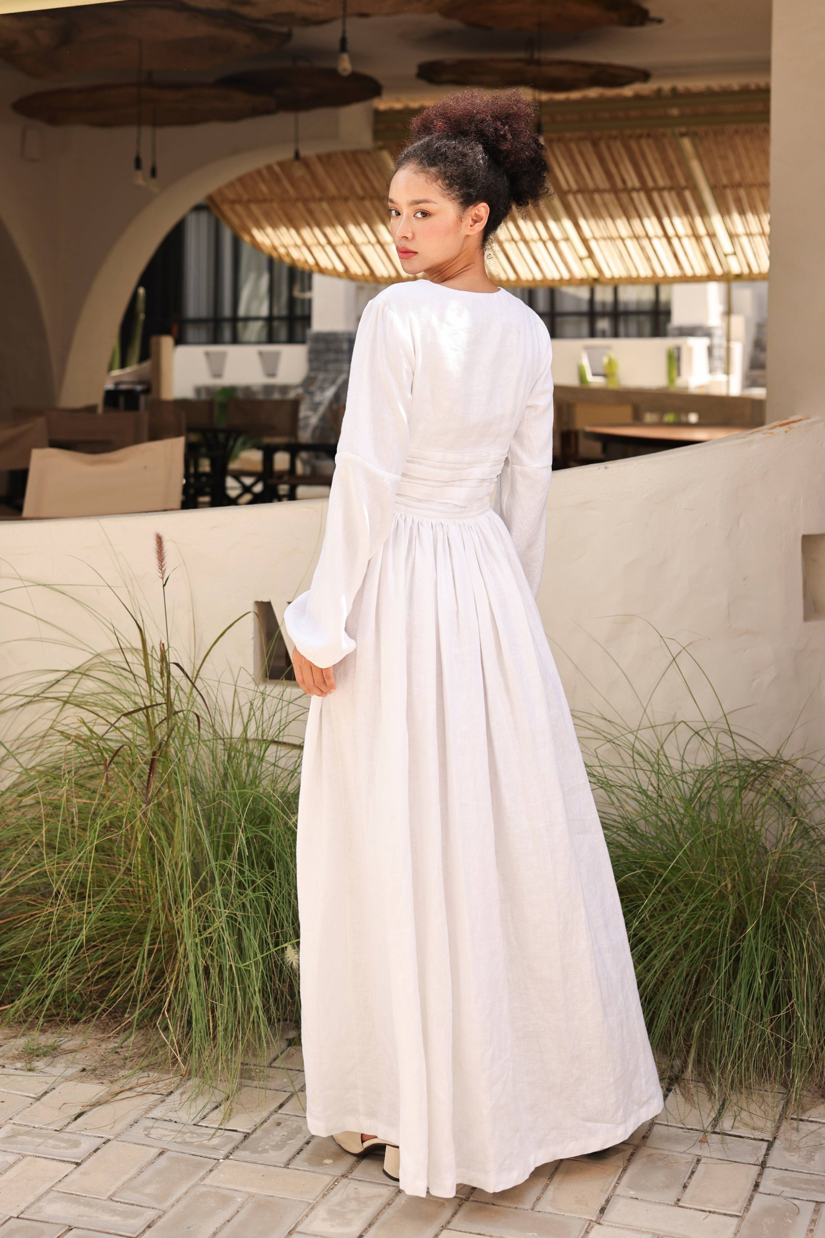 Long sleeve V-neck linen dress