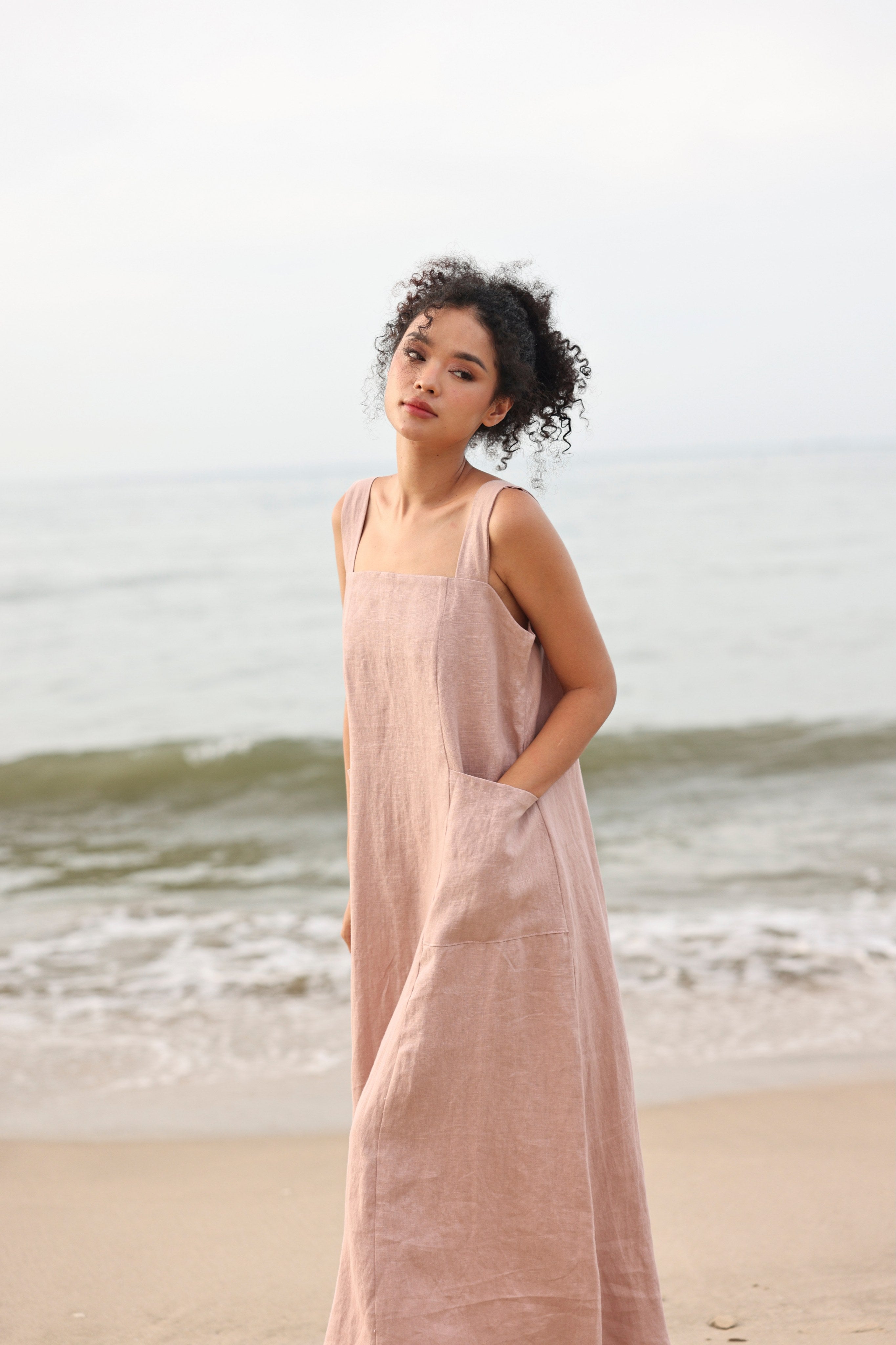 Patch pockets linen dress