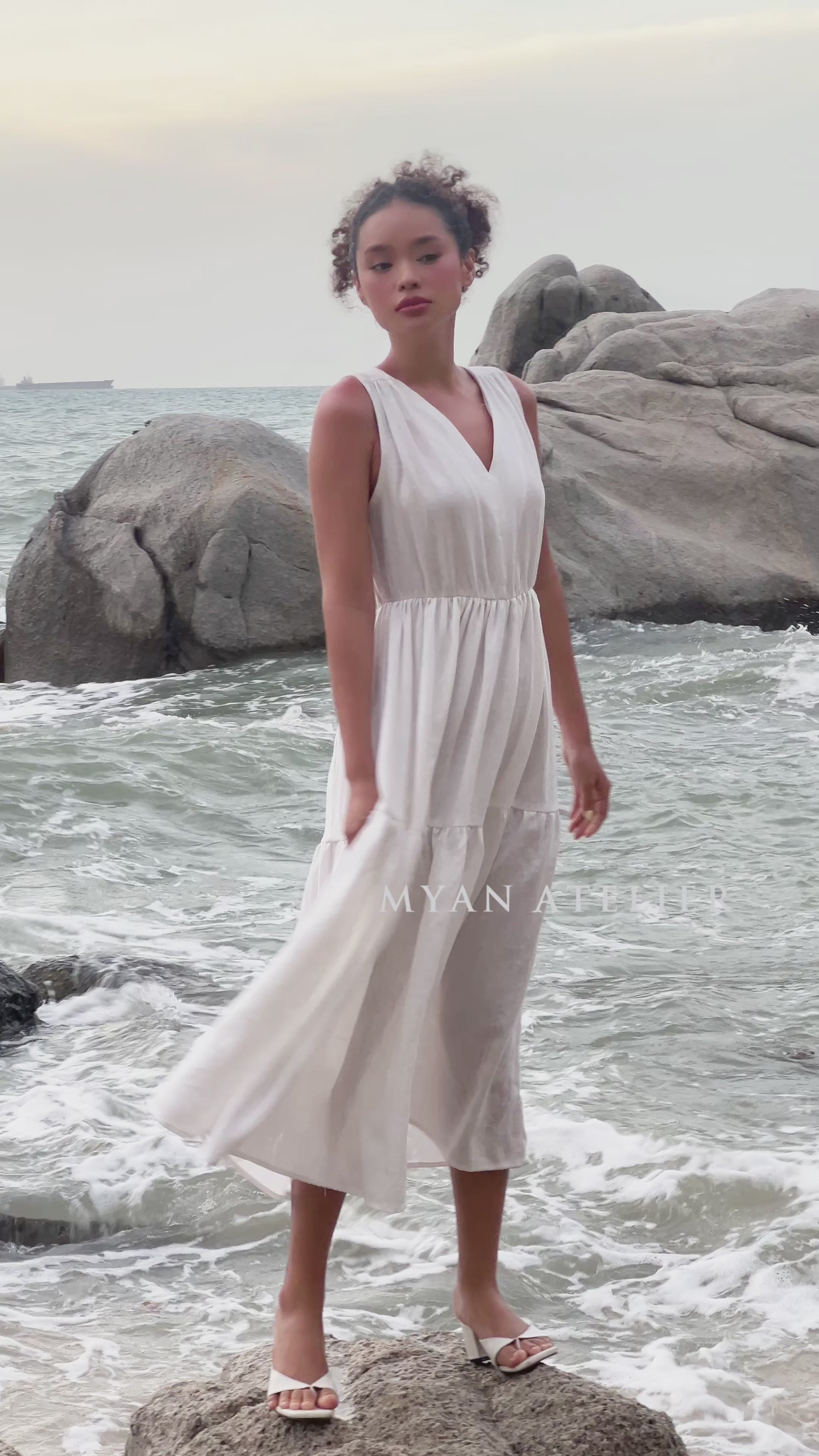 V-neck summer linen dress