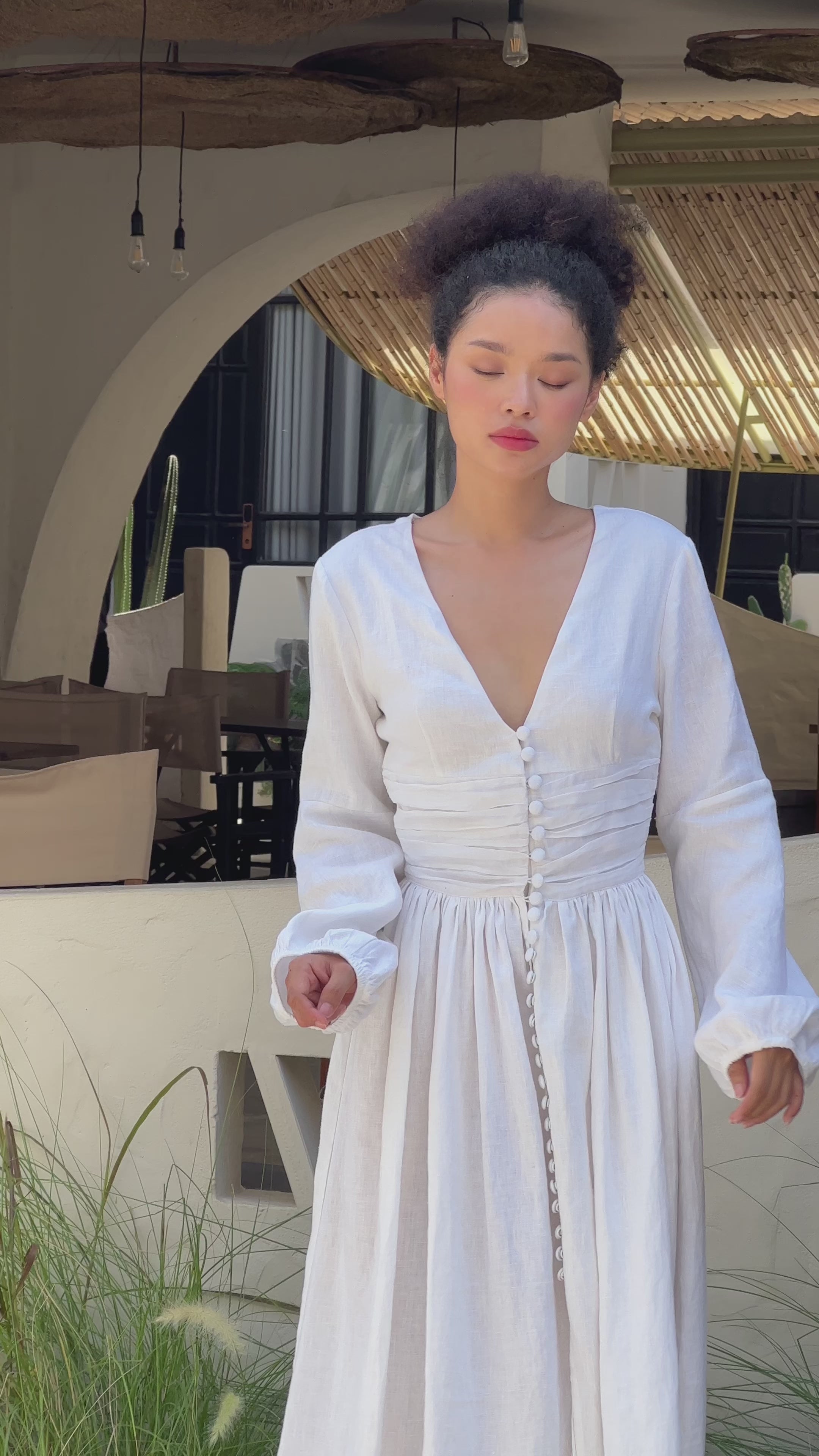 Long sleeve V-neck linen dress