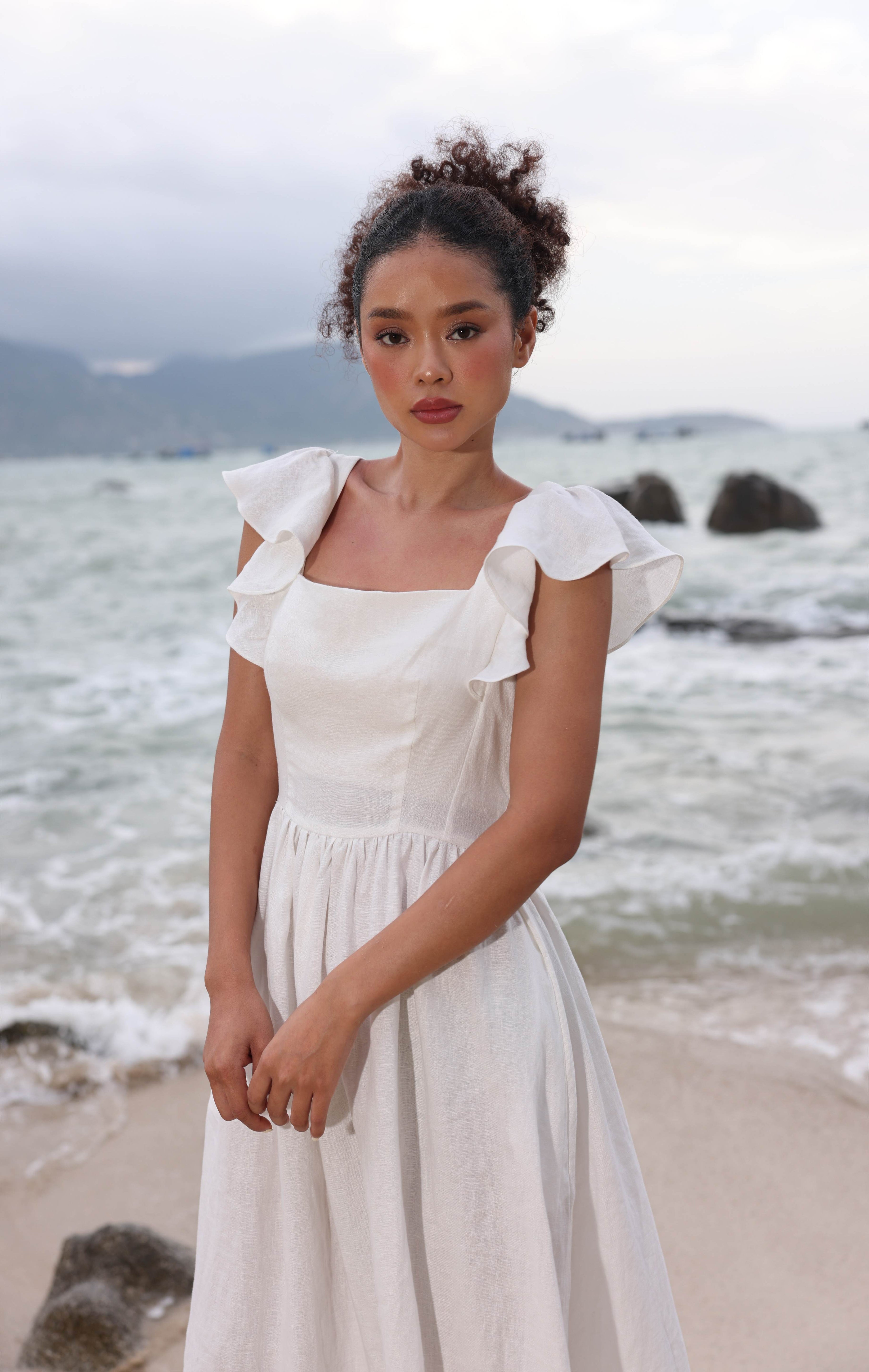 Ruffle sleeve linen dress