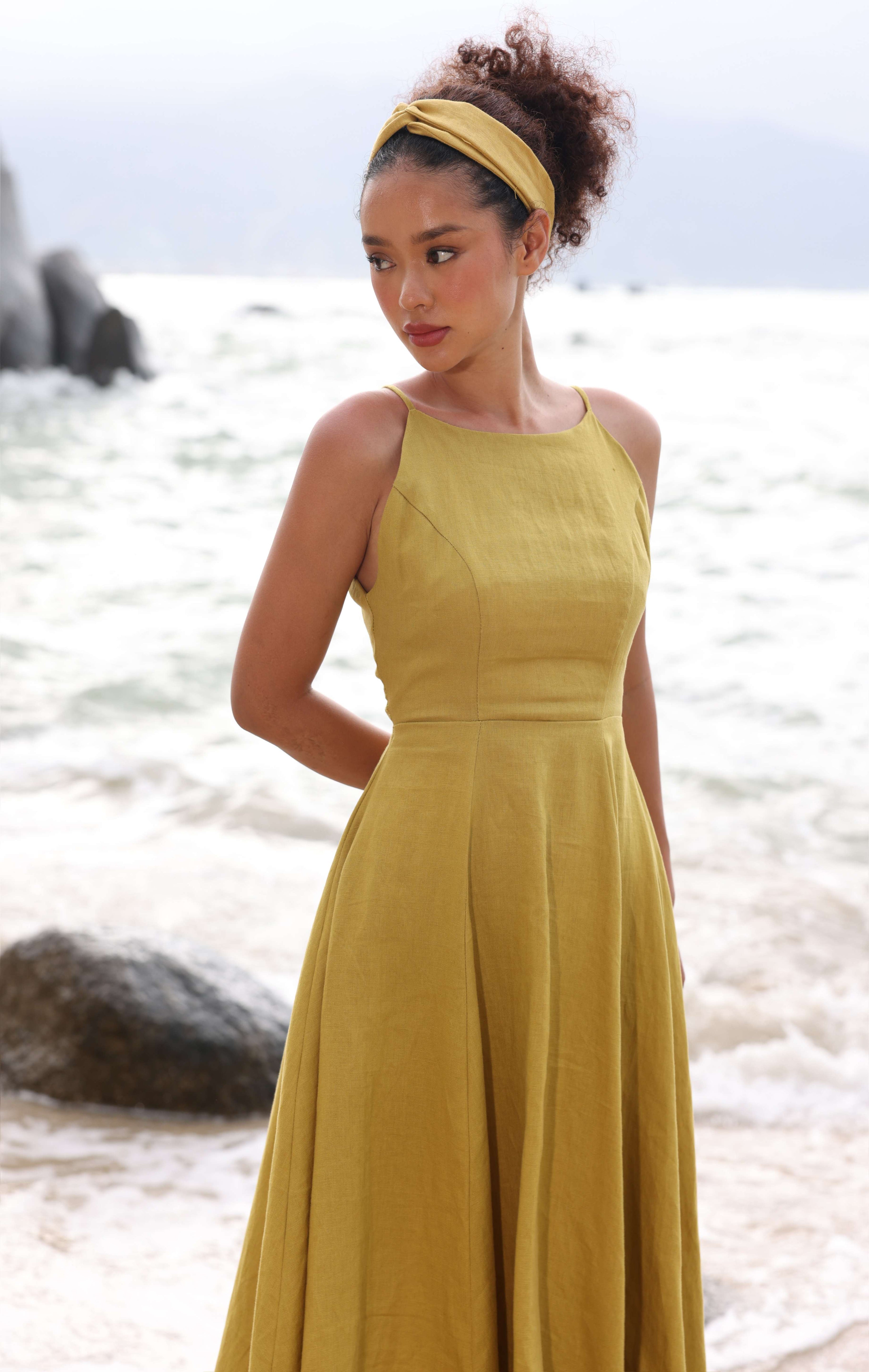 Sleeveless flared linen dress