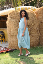 Sleeveless linen button dress