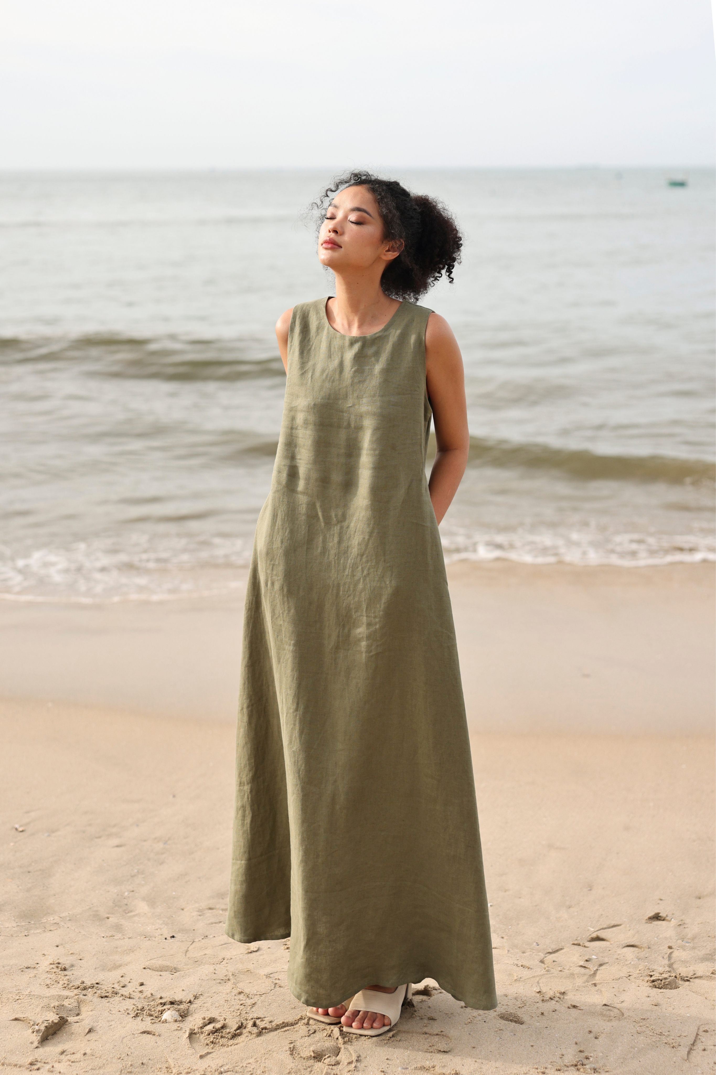 Sleeveless long linen dress