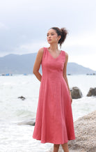 Back V-cut linen dress