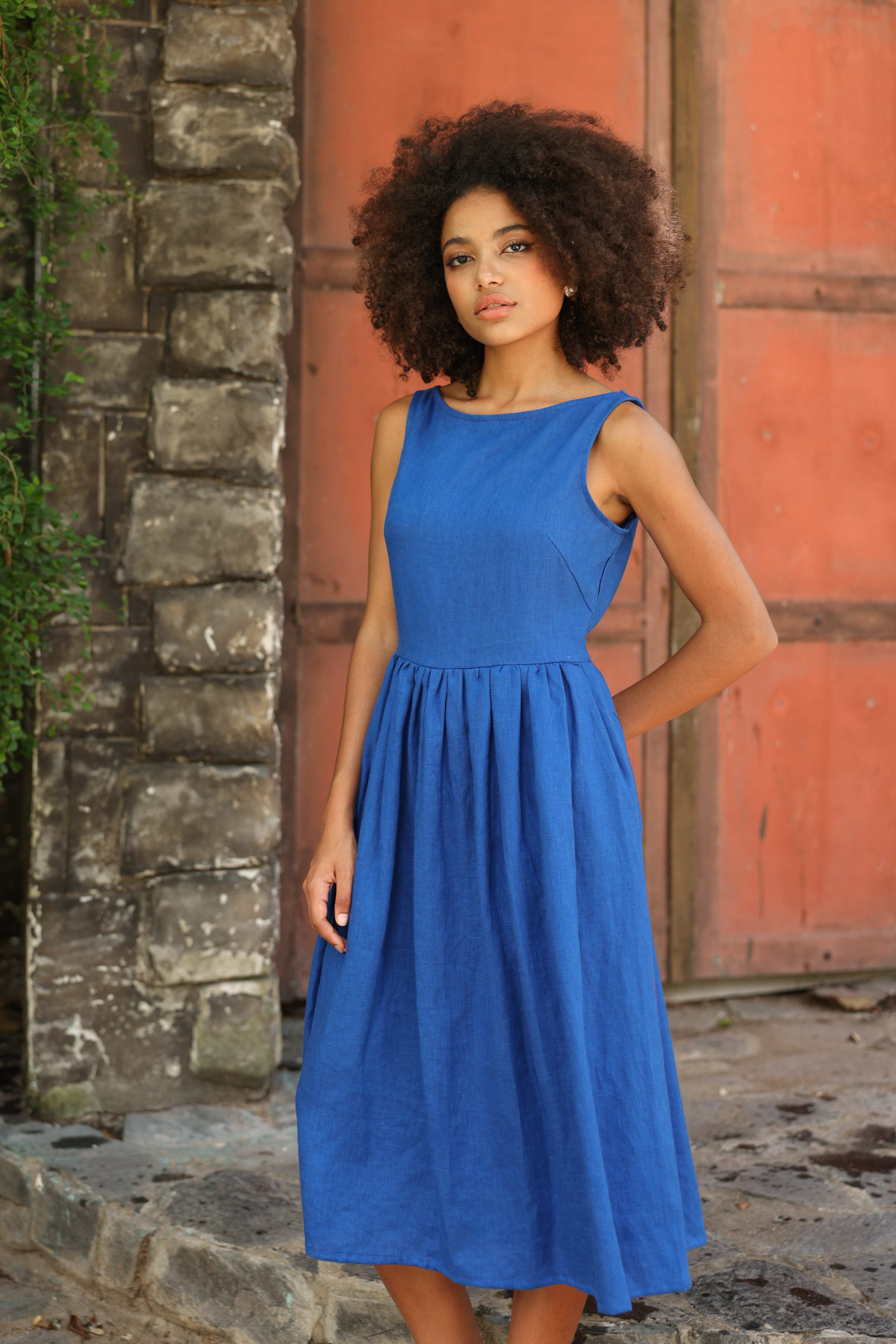 Backless linen midi dress