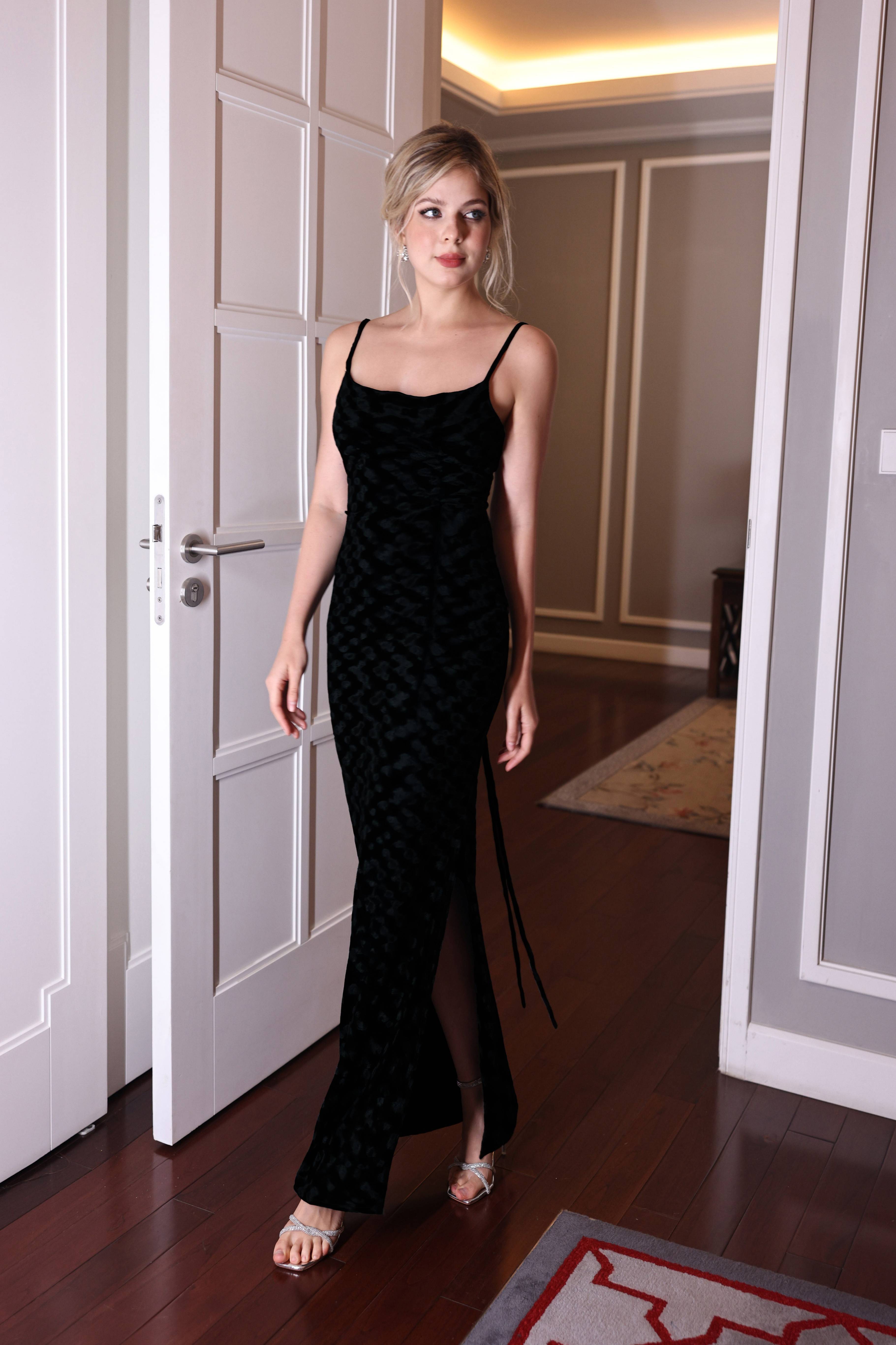black velvet bodycon dress
