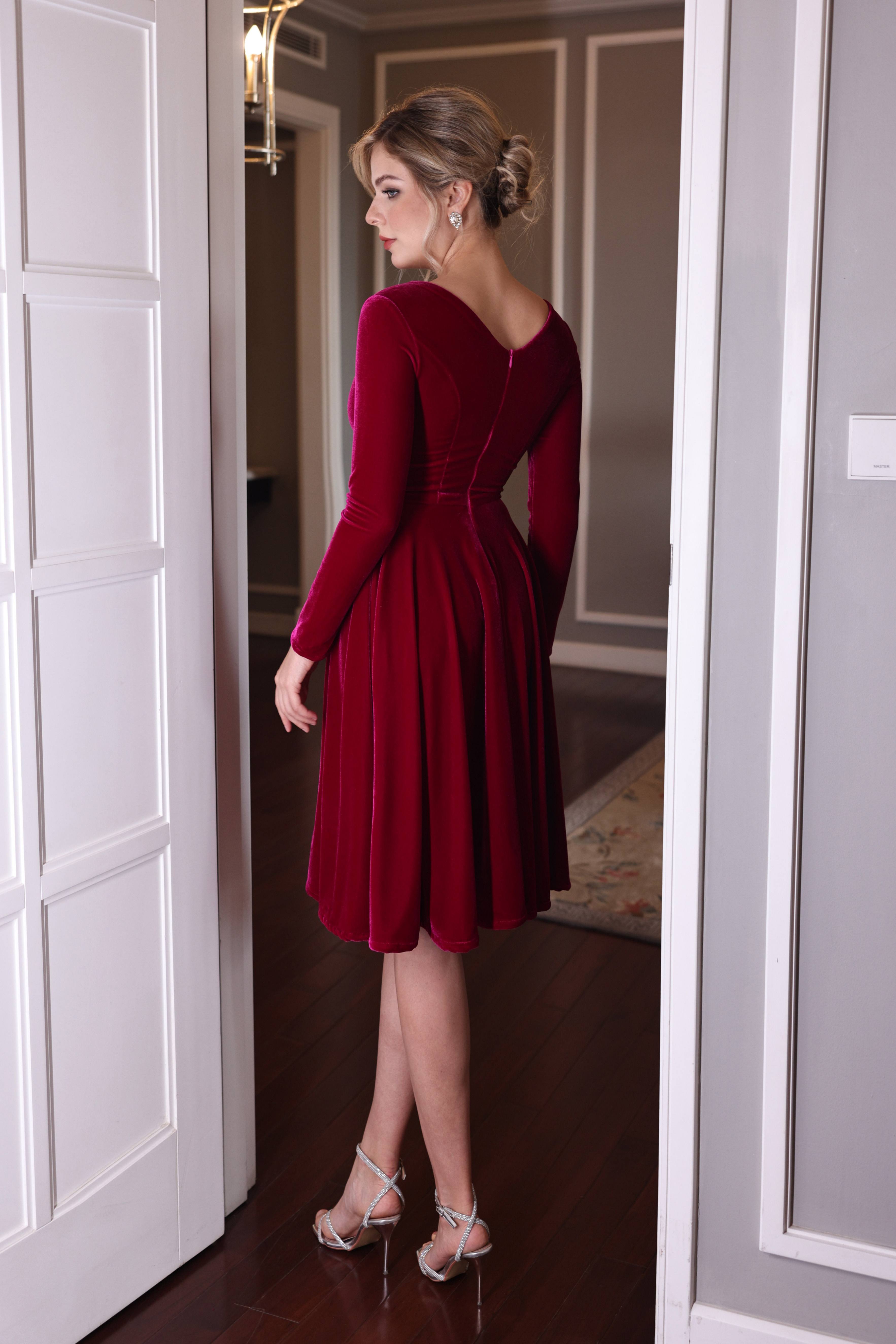 boat neck velvet dress