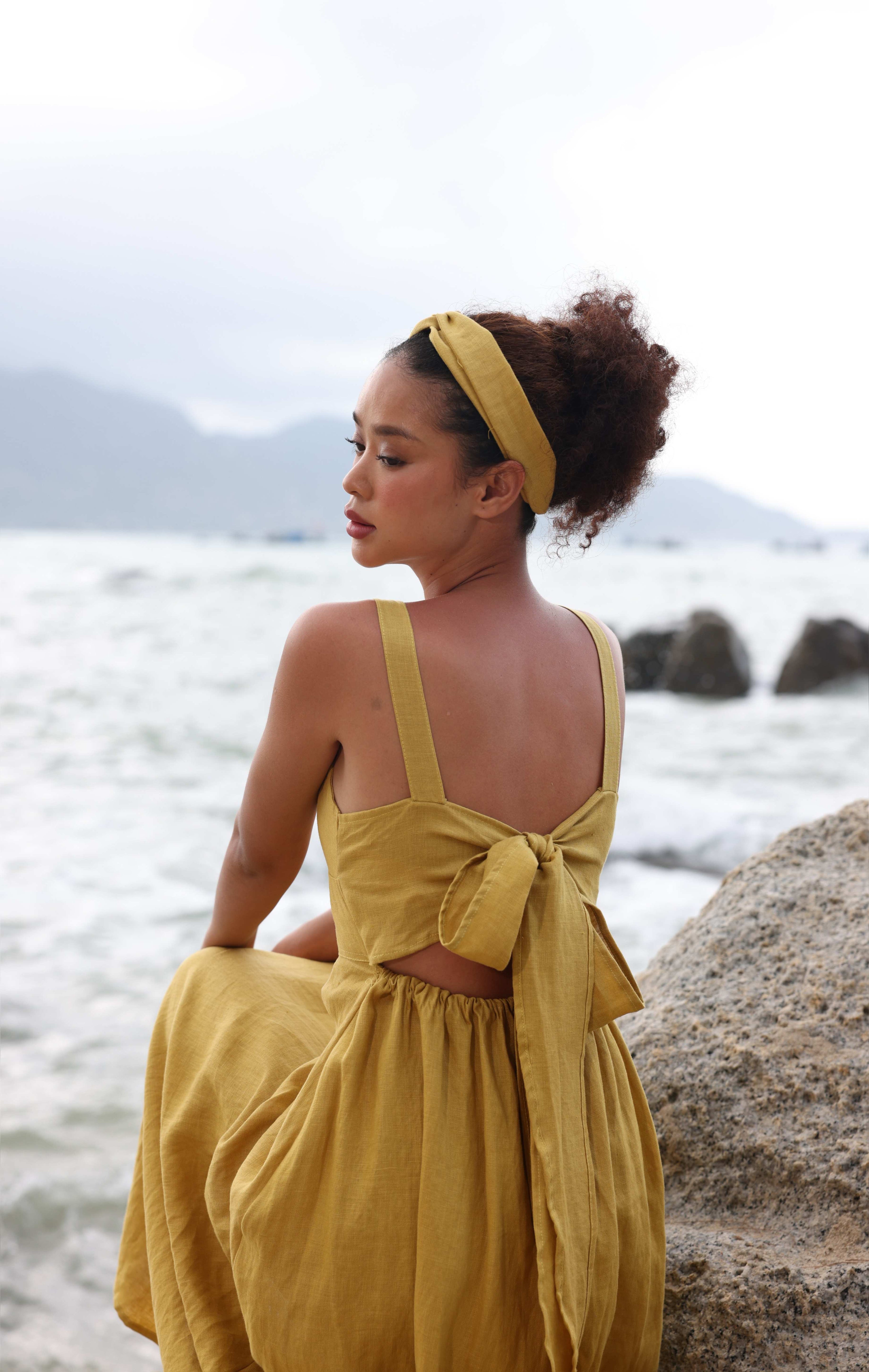 Bow tie back linen dress
