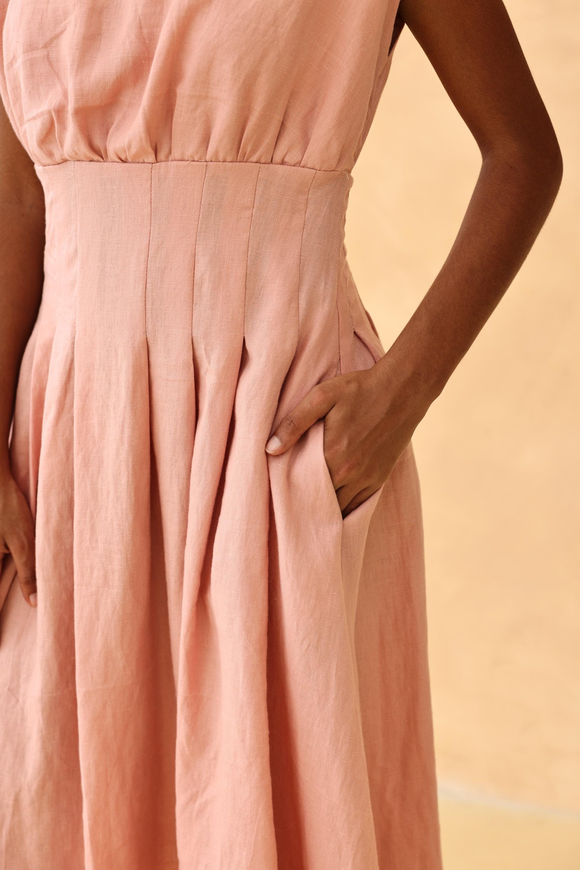 Cap sleeve pleated linen dress