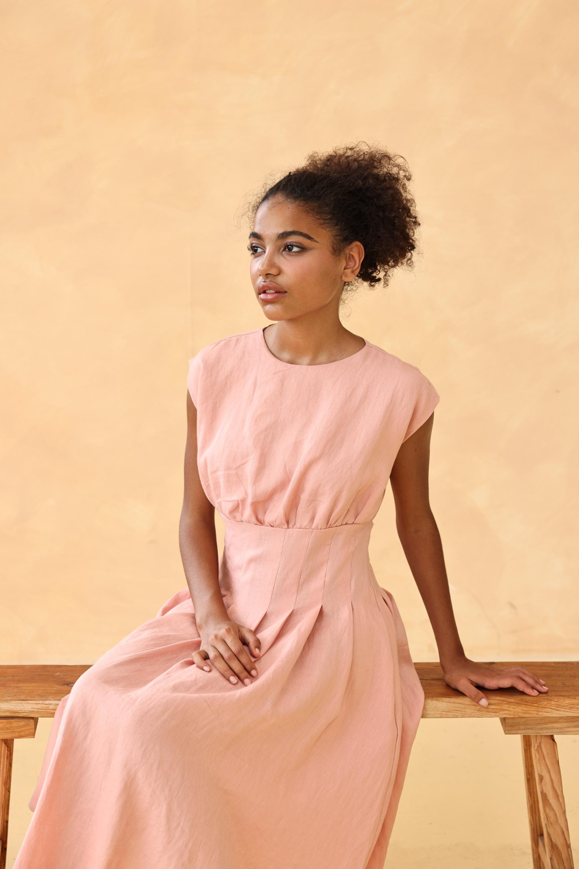 Cap sleeve pleated linen dress