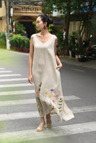 Casual linen dress with embroidery