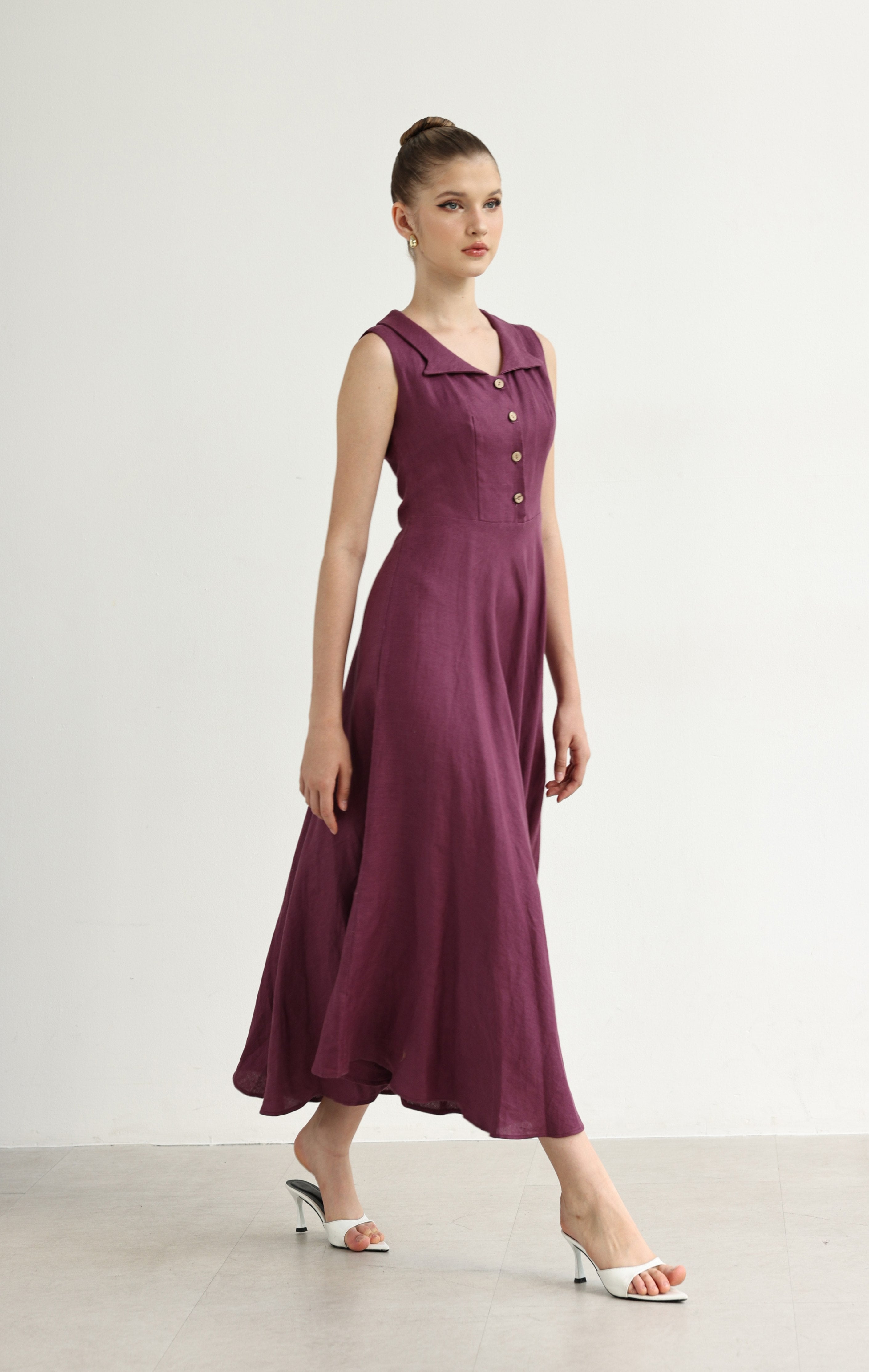Collared linen dress