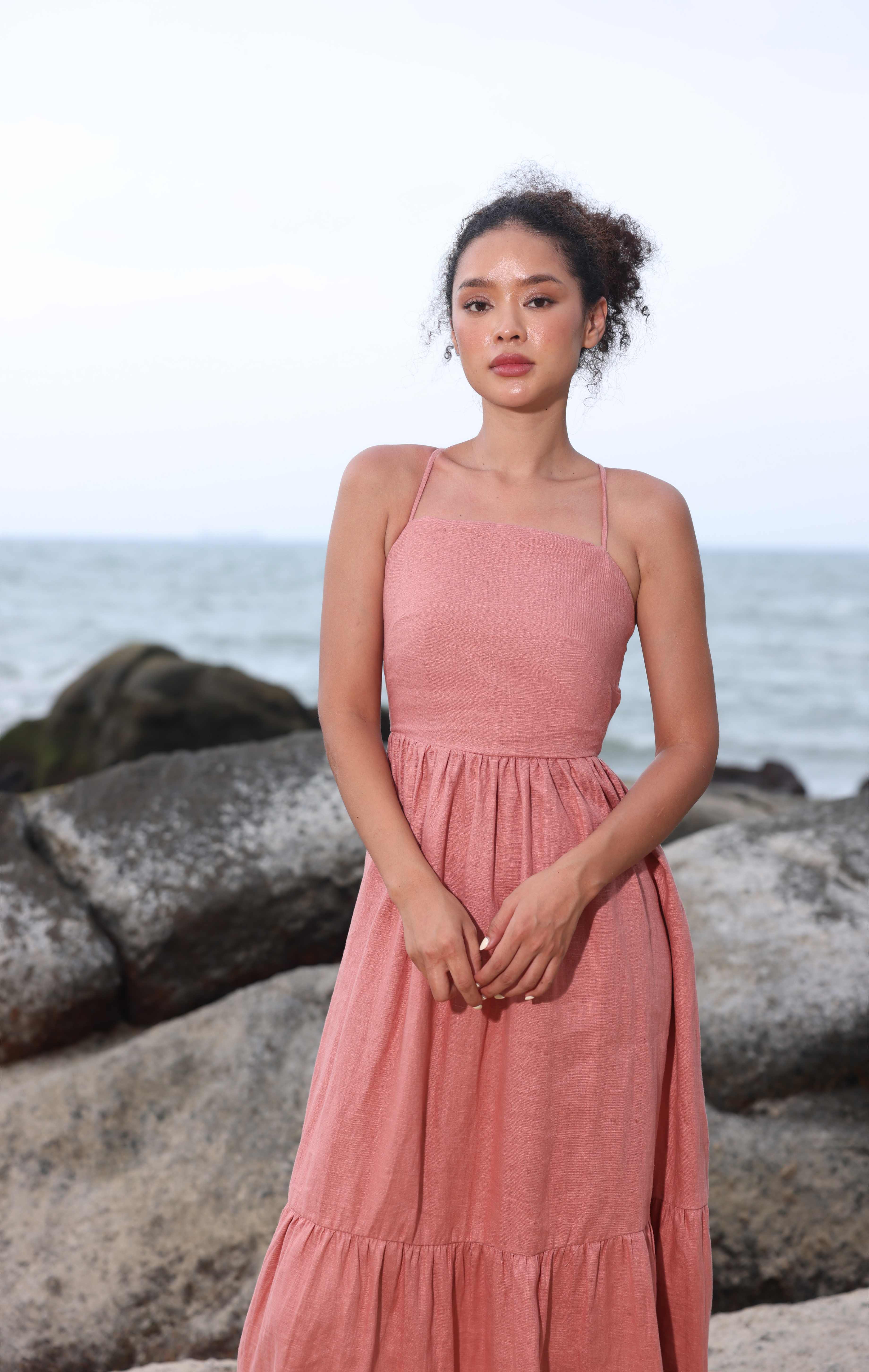 Criss cross back linen dress