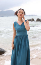 Deep V-back linen summer dress