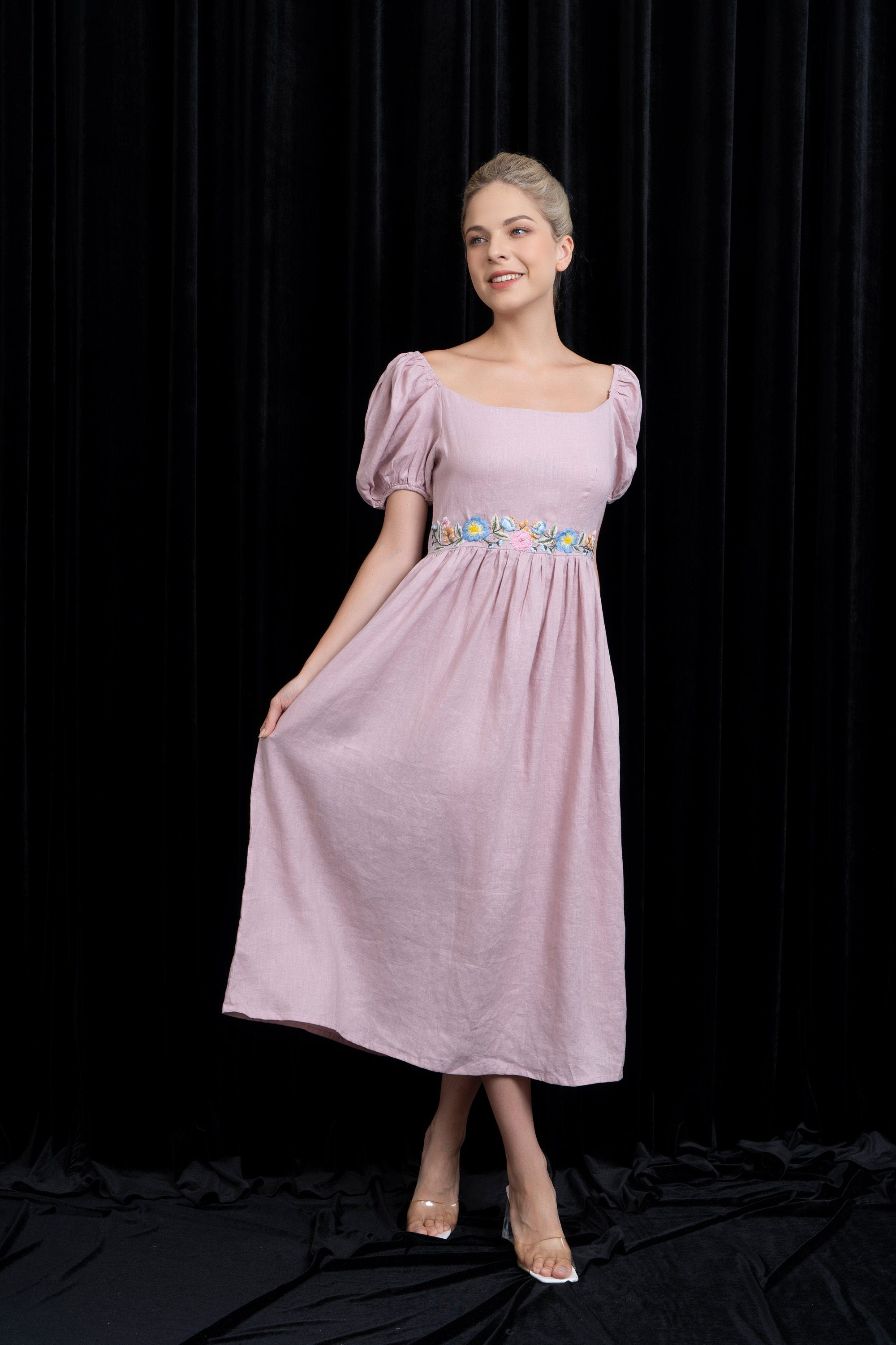 Embroidered linen puff sleeve dress