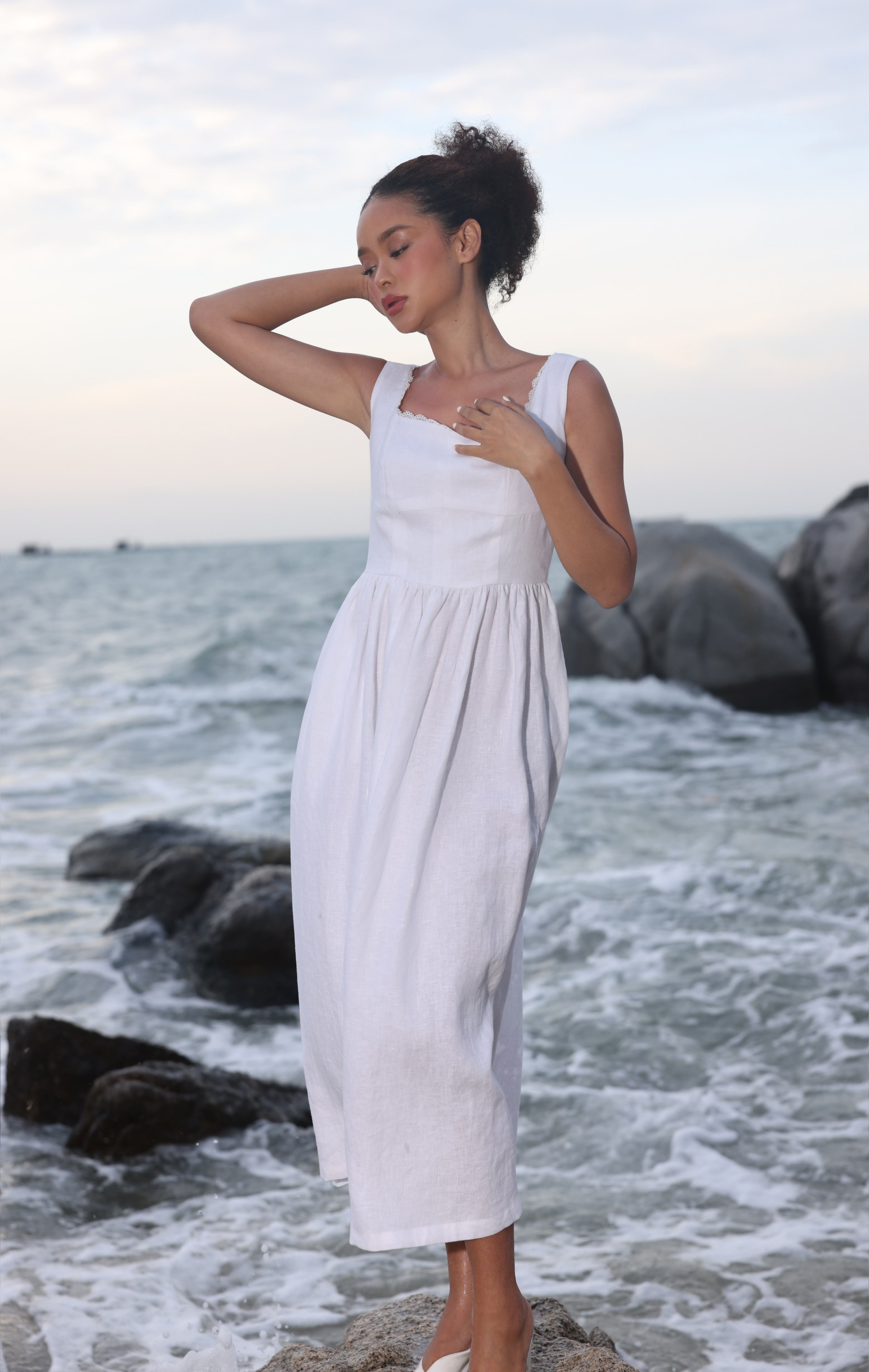 Lace trim square neck linen dress