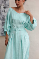 Linen dress with detachable belt