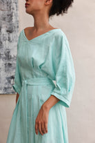 Linen dress with detachable belt
