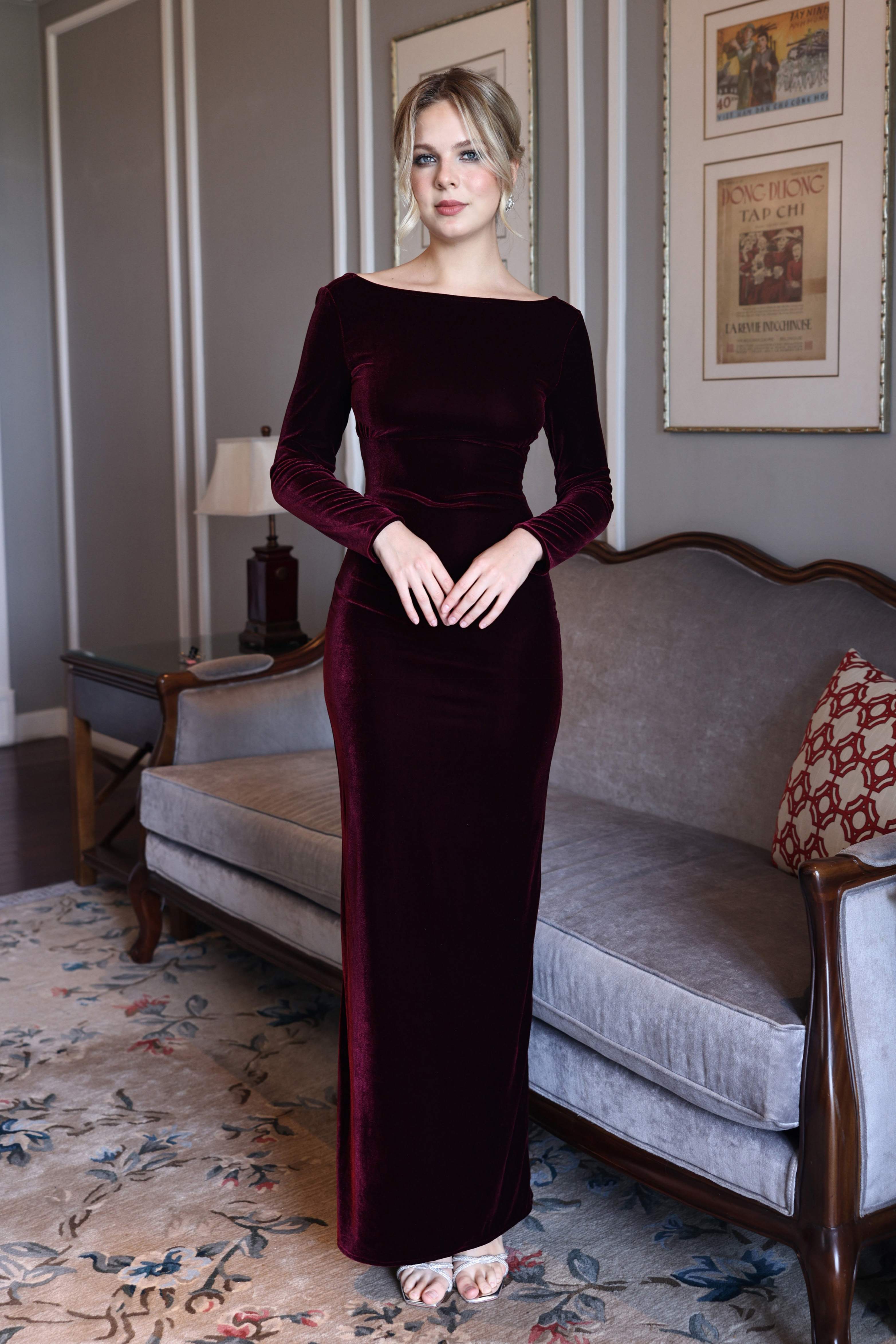 Long sleeve velvet gown SOLA MYAN ATELIER Long sleeve velvet gown SOLA MYAN ATELIER