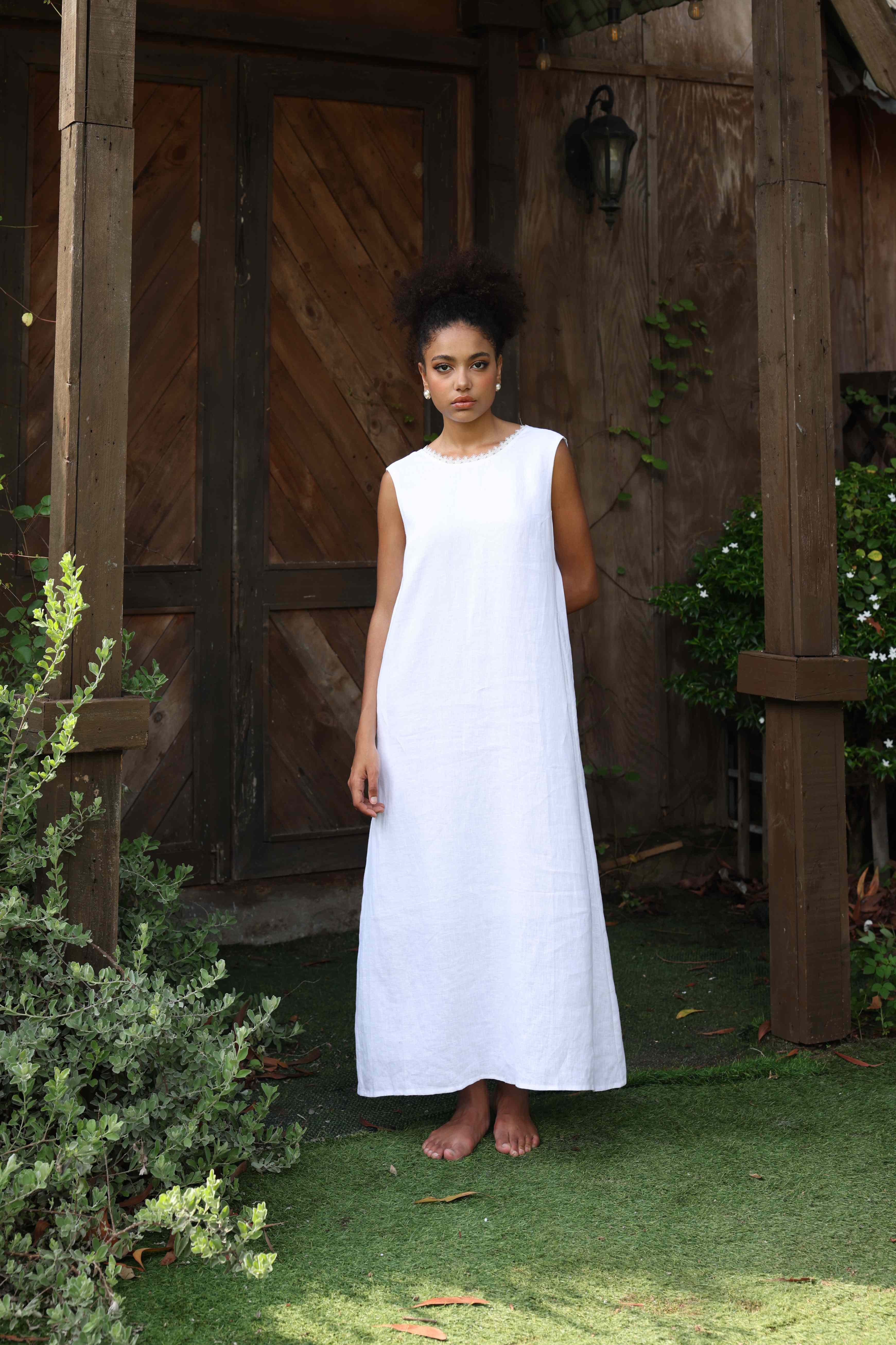 Low back linen dress