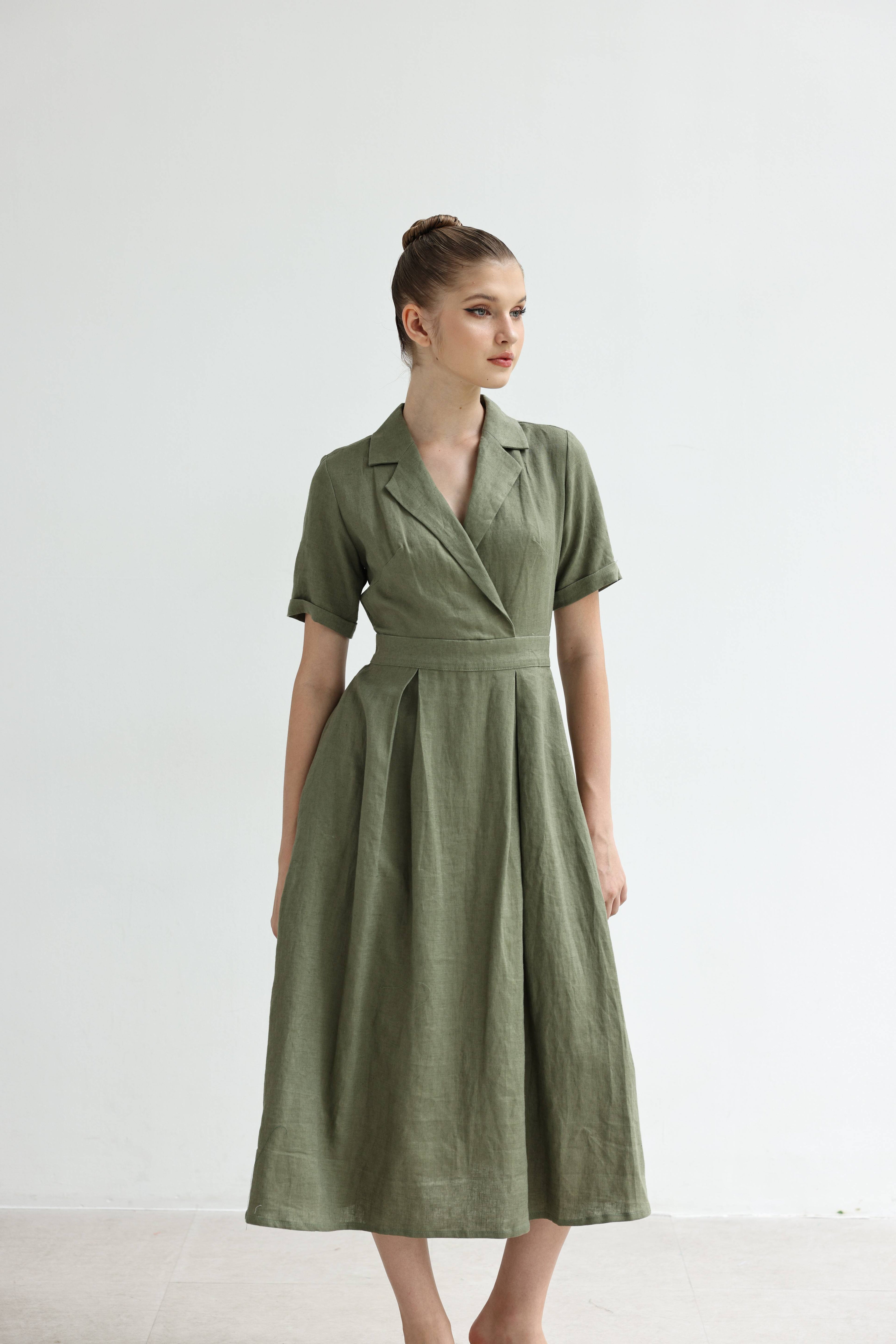 Notched collar linen dress