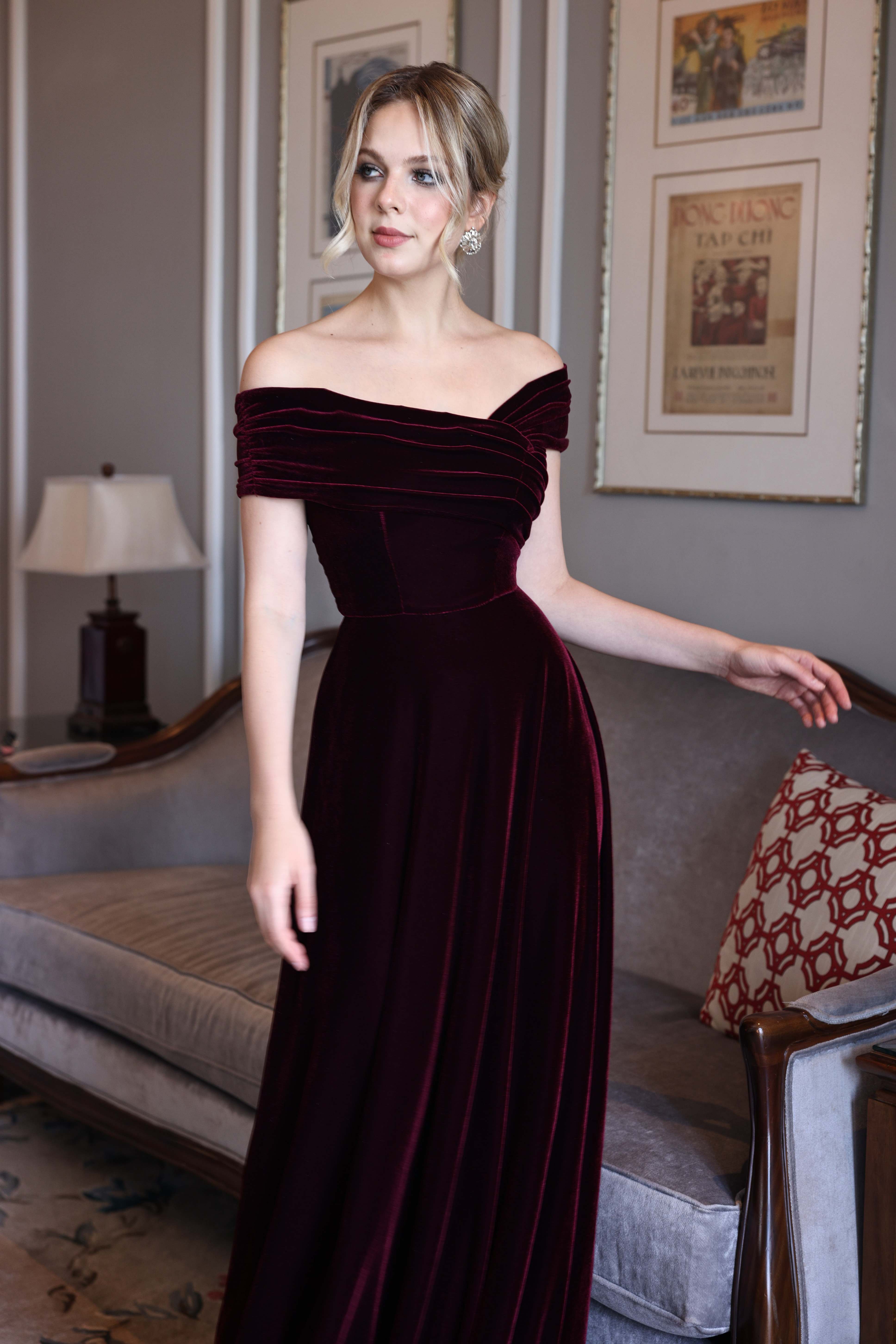 Off-shoulder velvet dress