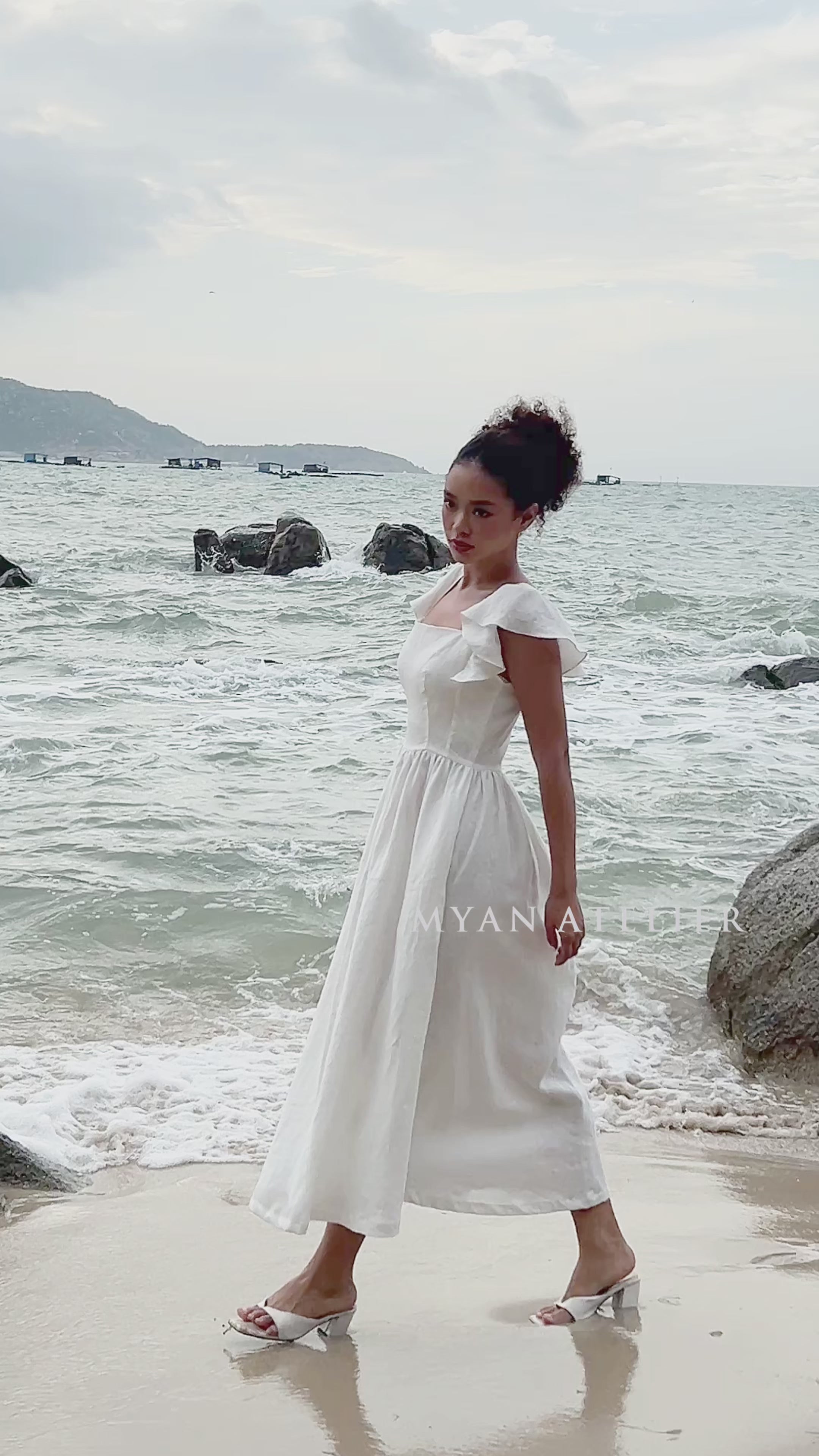 Ruffle sleeve linen dress