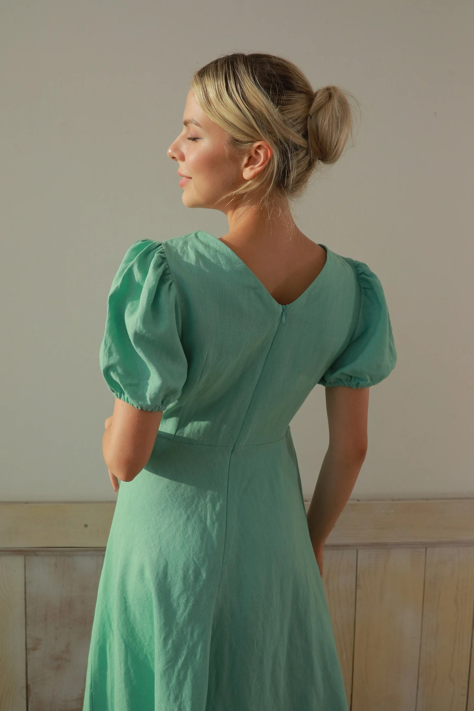 puff sleeve linen dress