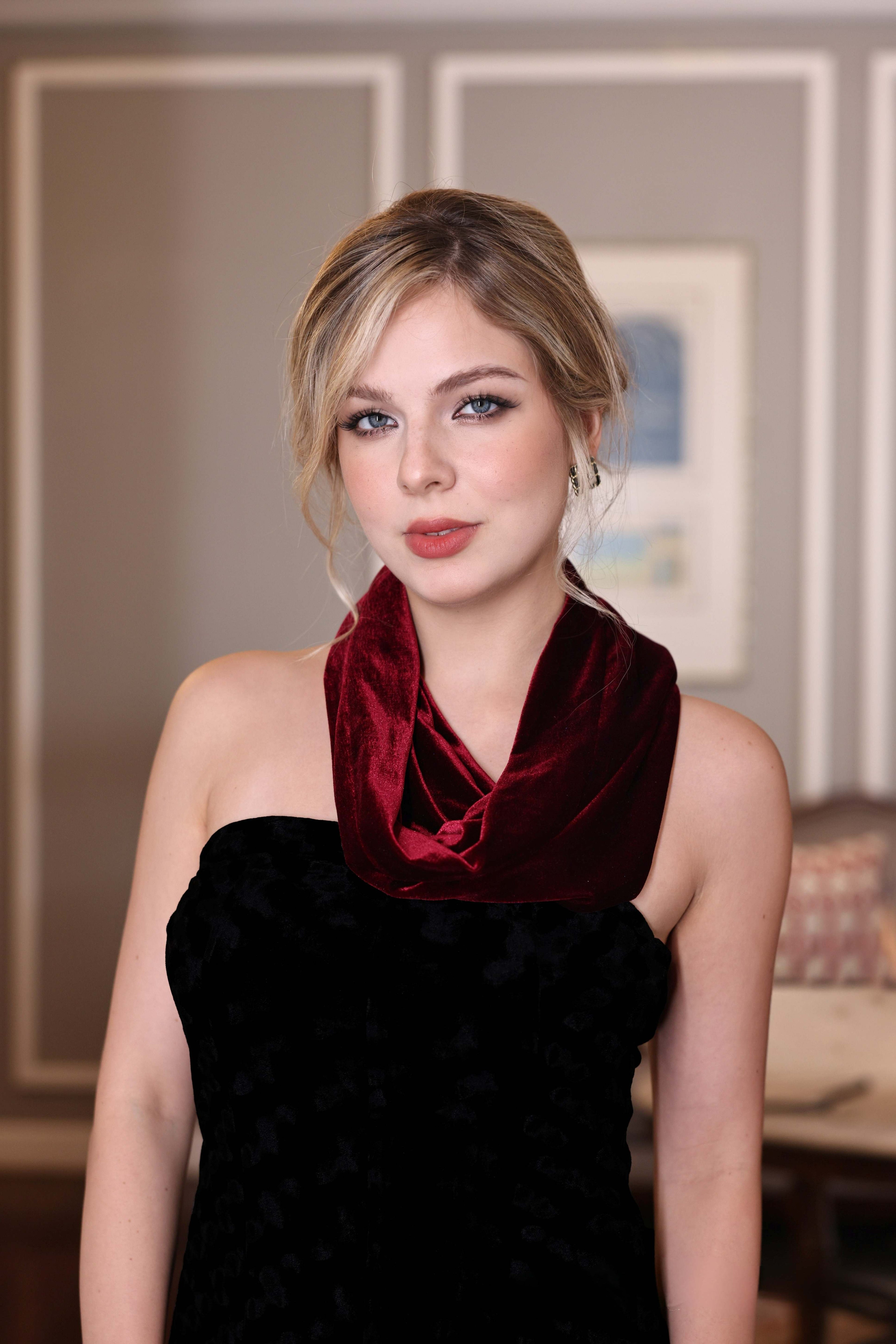 red velvet snood scarf for women