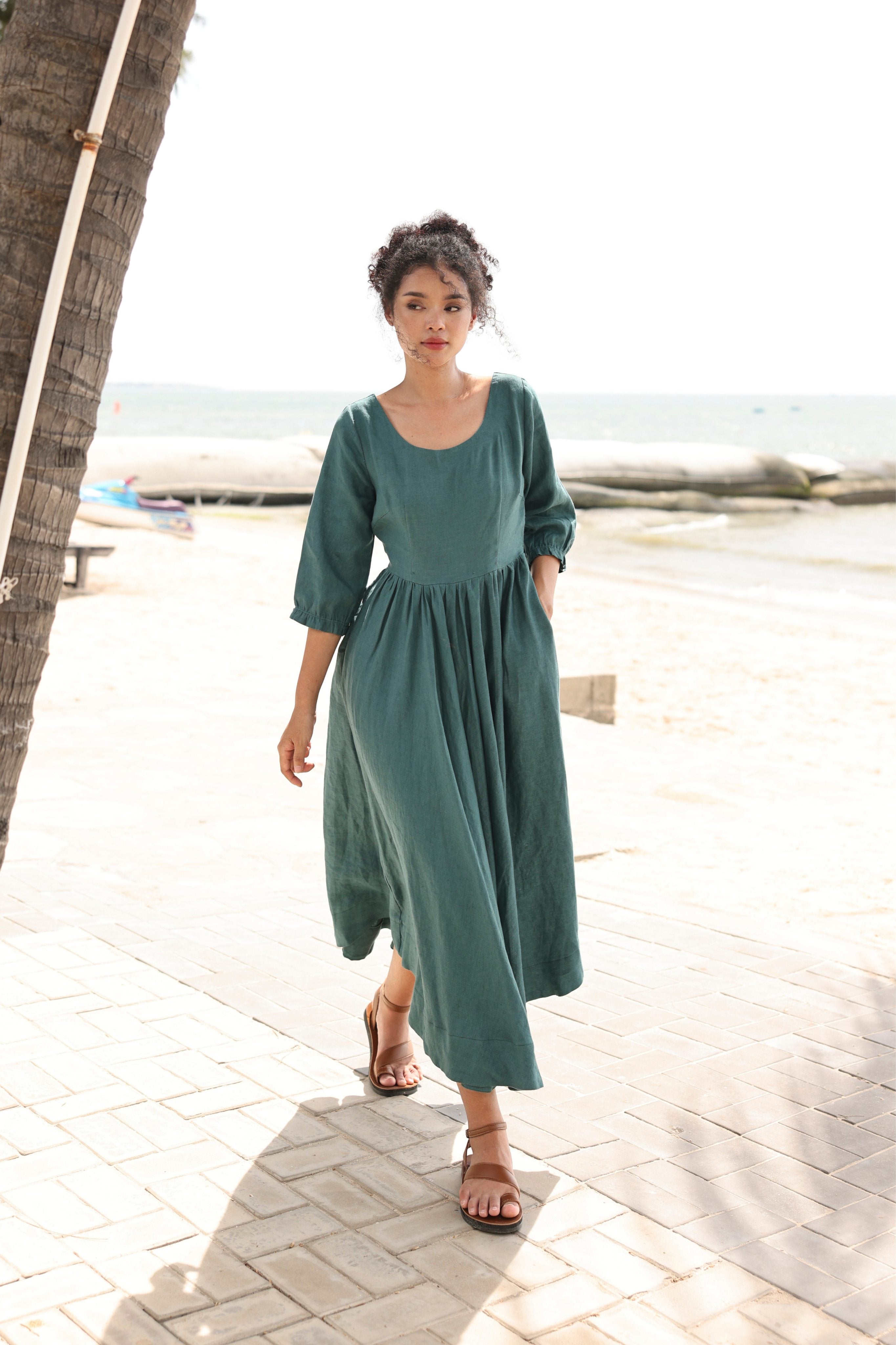 Scoop neck linen dress