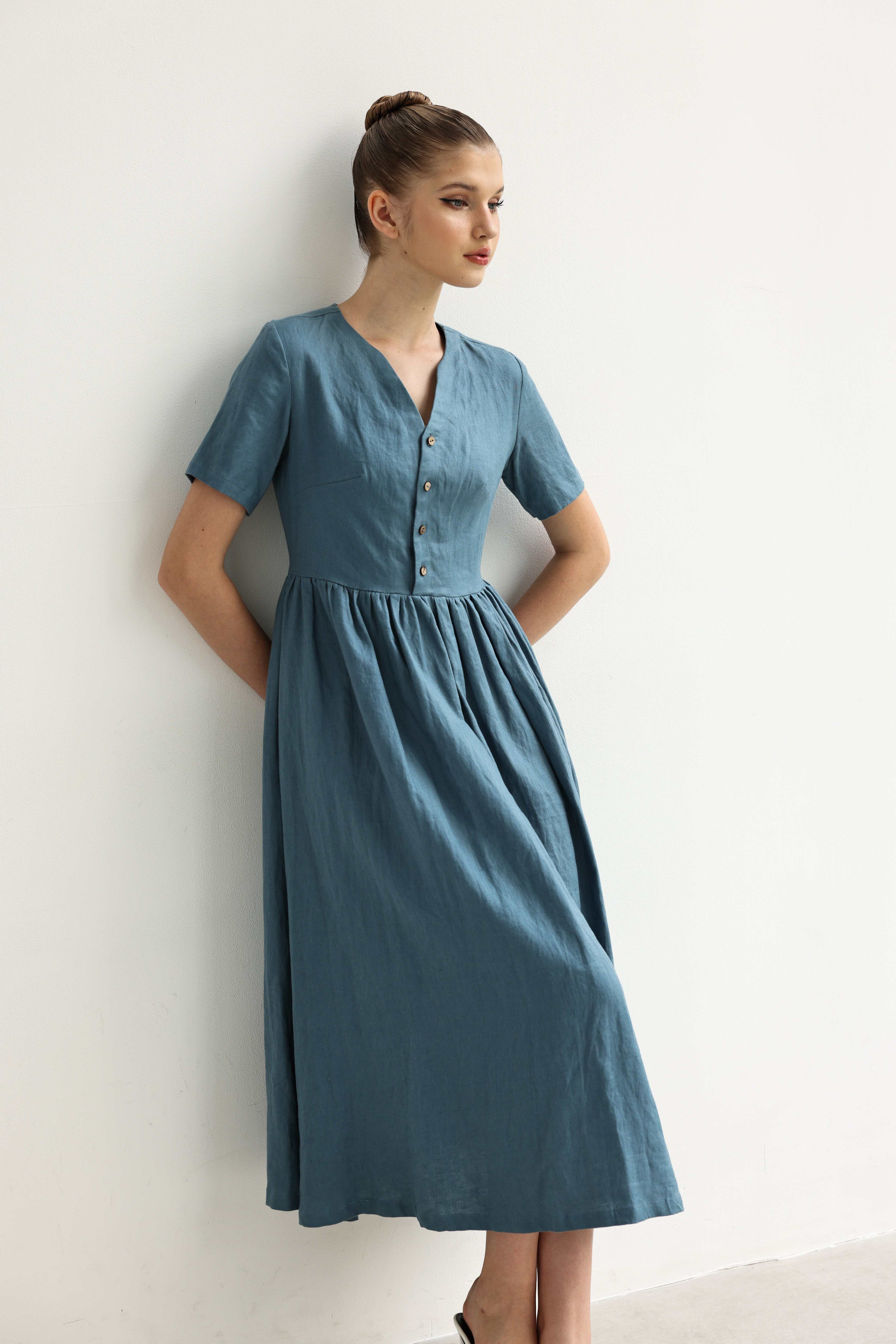 Short sleeve V-neck linen dress