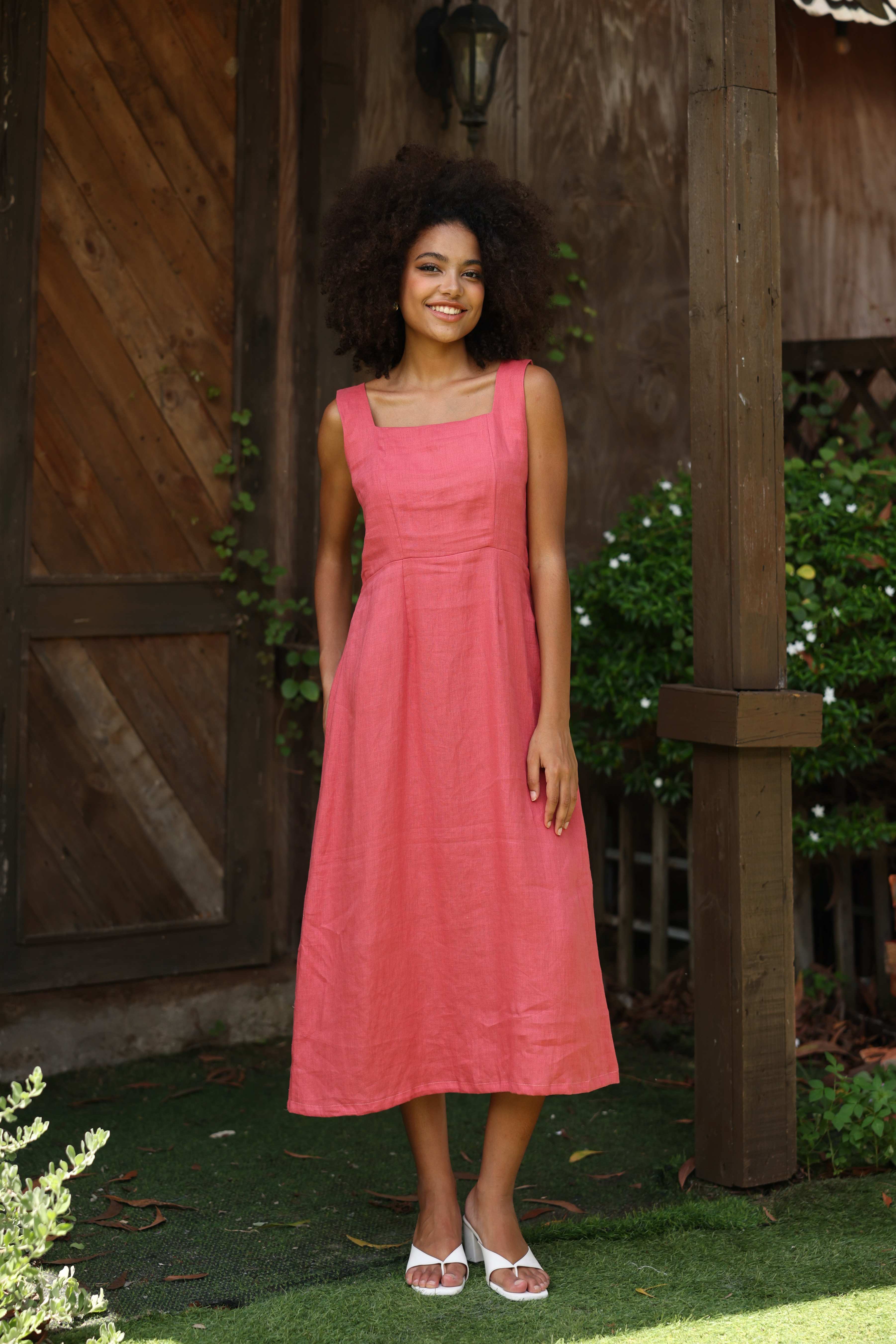 Sleeveless A-line linen dress