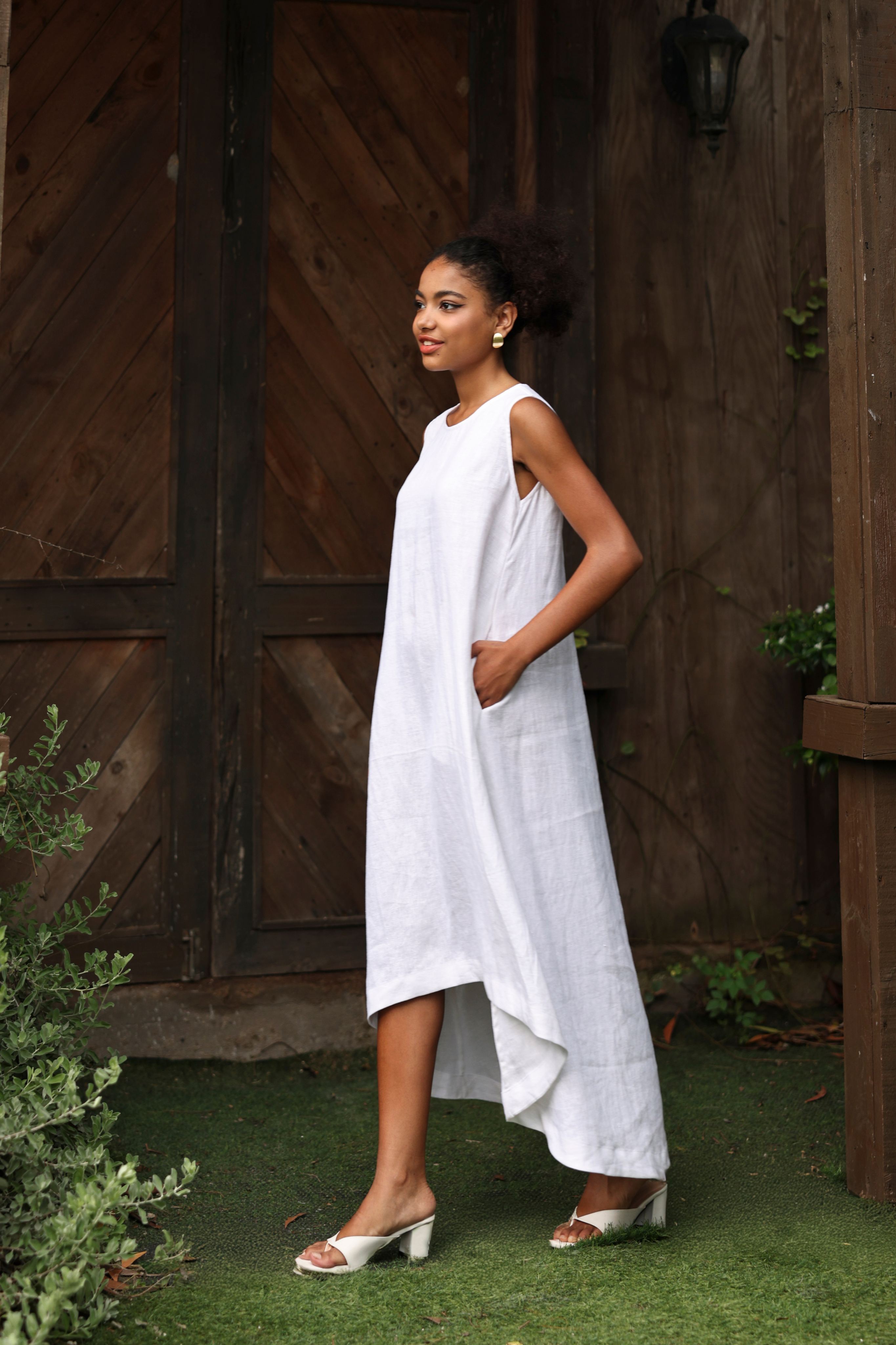Sleeveless high-low linen dress