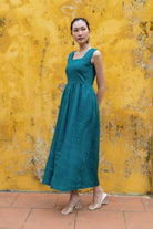 Sleeveless linen dress