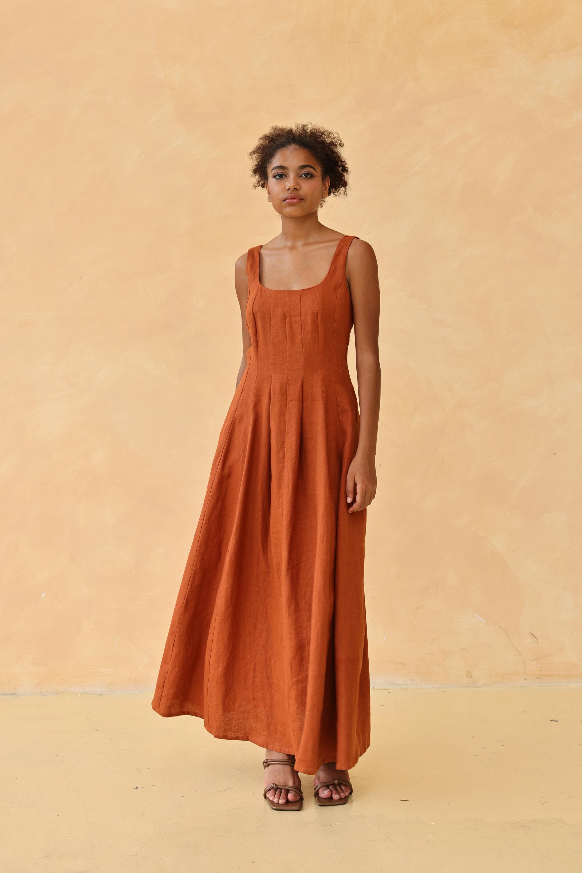 Sleeveless linen long dress