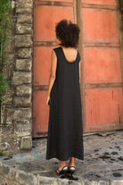Sleeveless linen maxi dress
