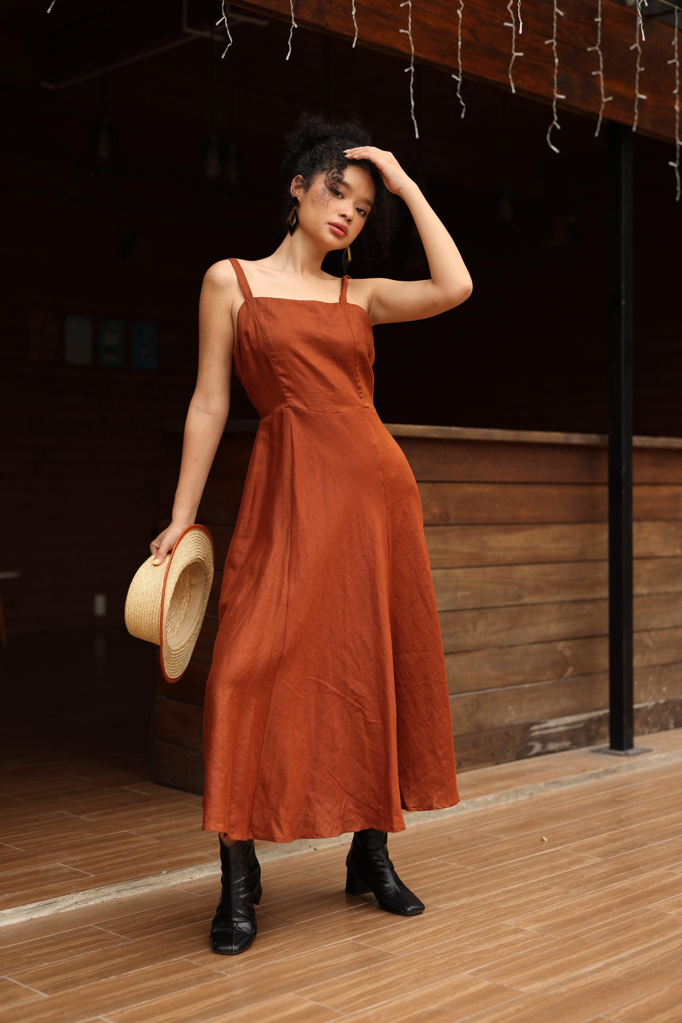 Spaghetti strap linen dress