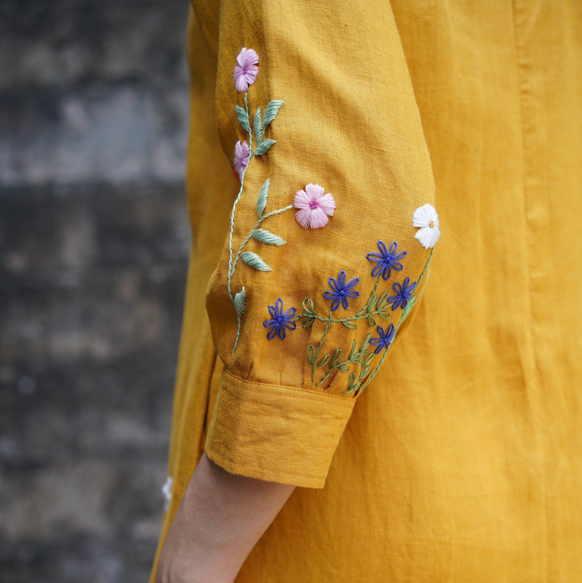 Summer linen dress with hand embroidery