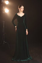 Sweetheart neck velvet dress