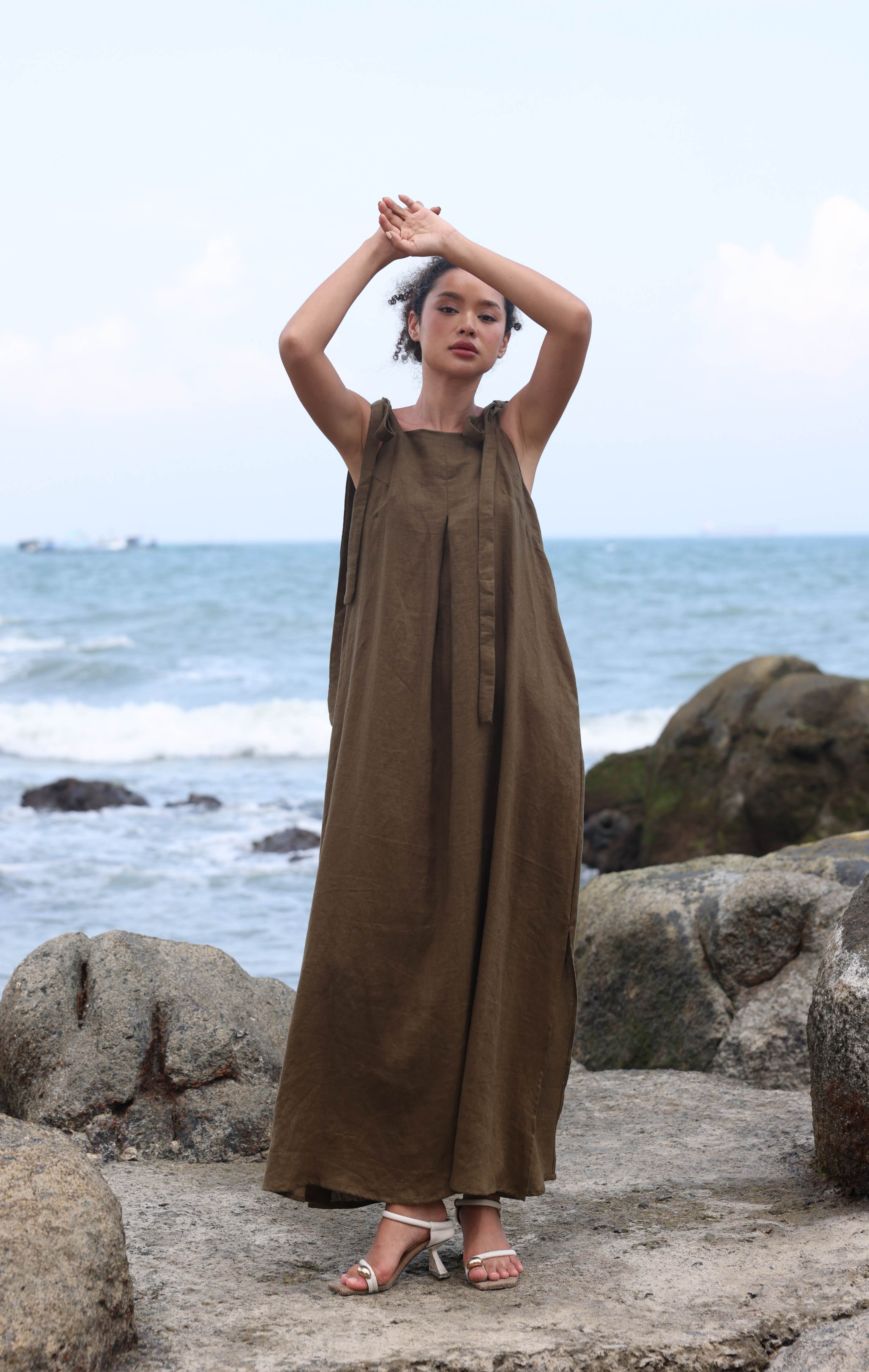 Tie shoulder linen dress