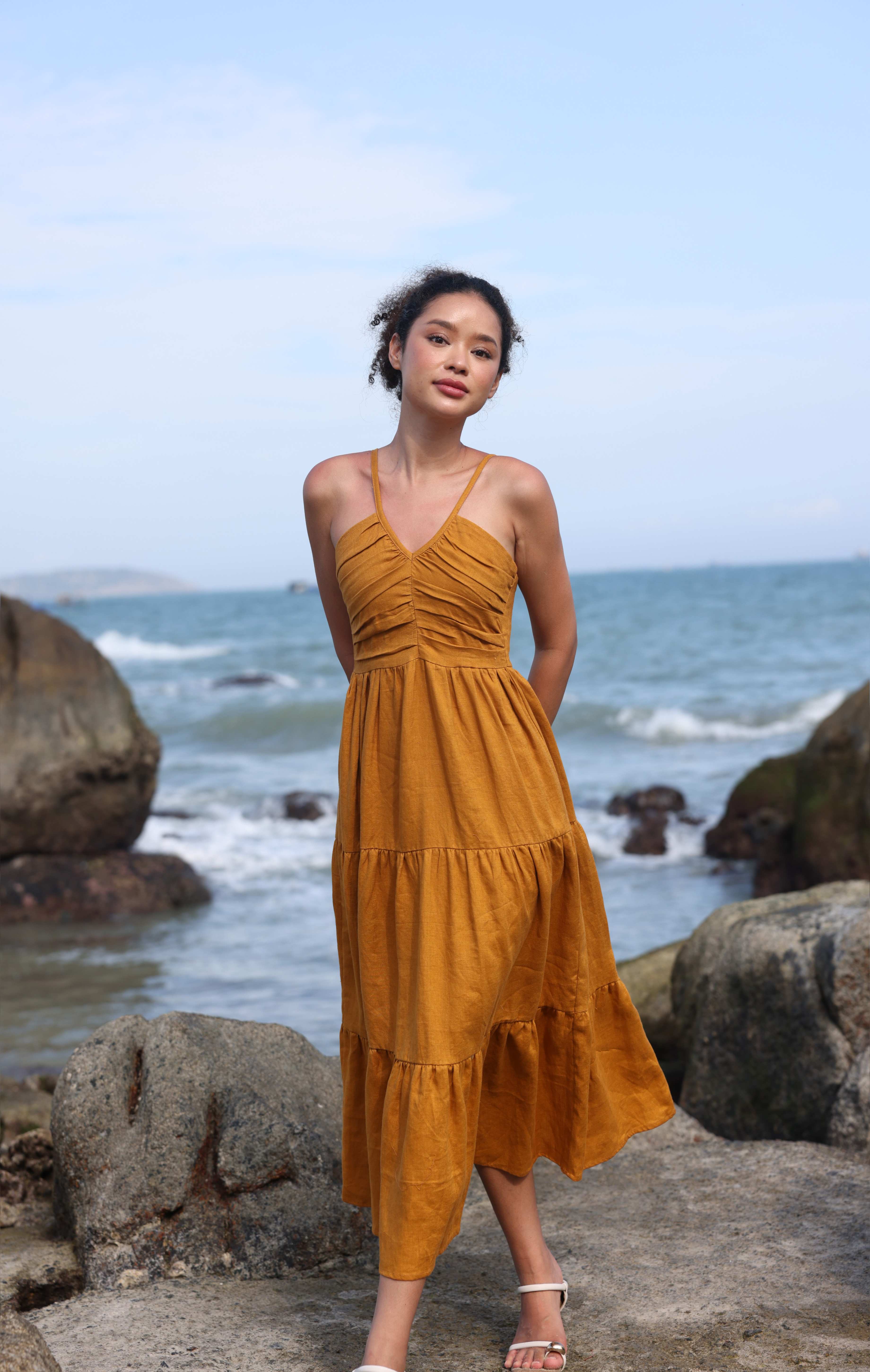 Tiered linen dress