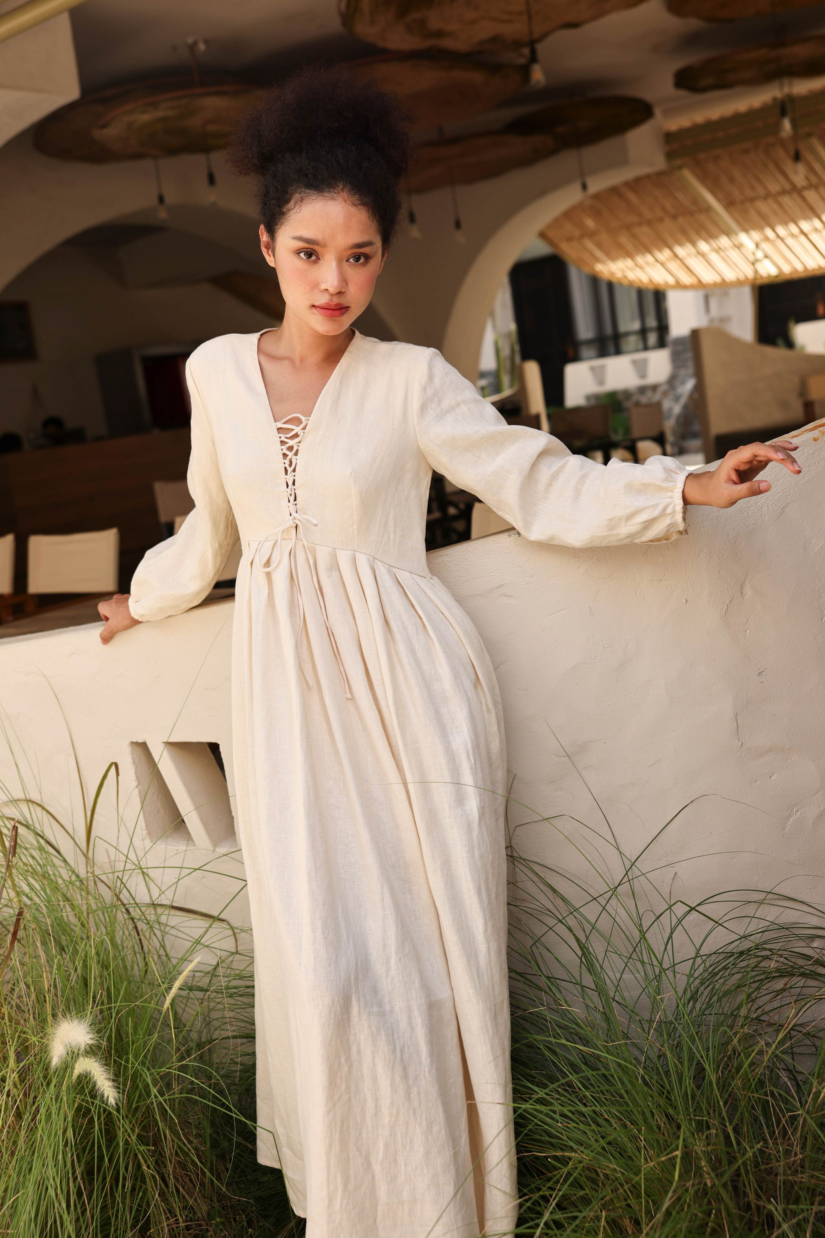 V-neck lace-up linen dress